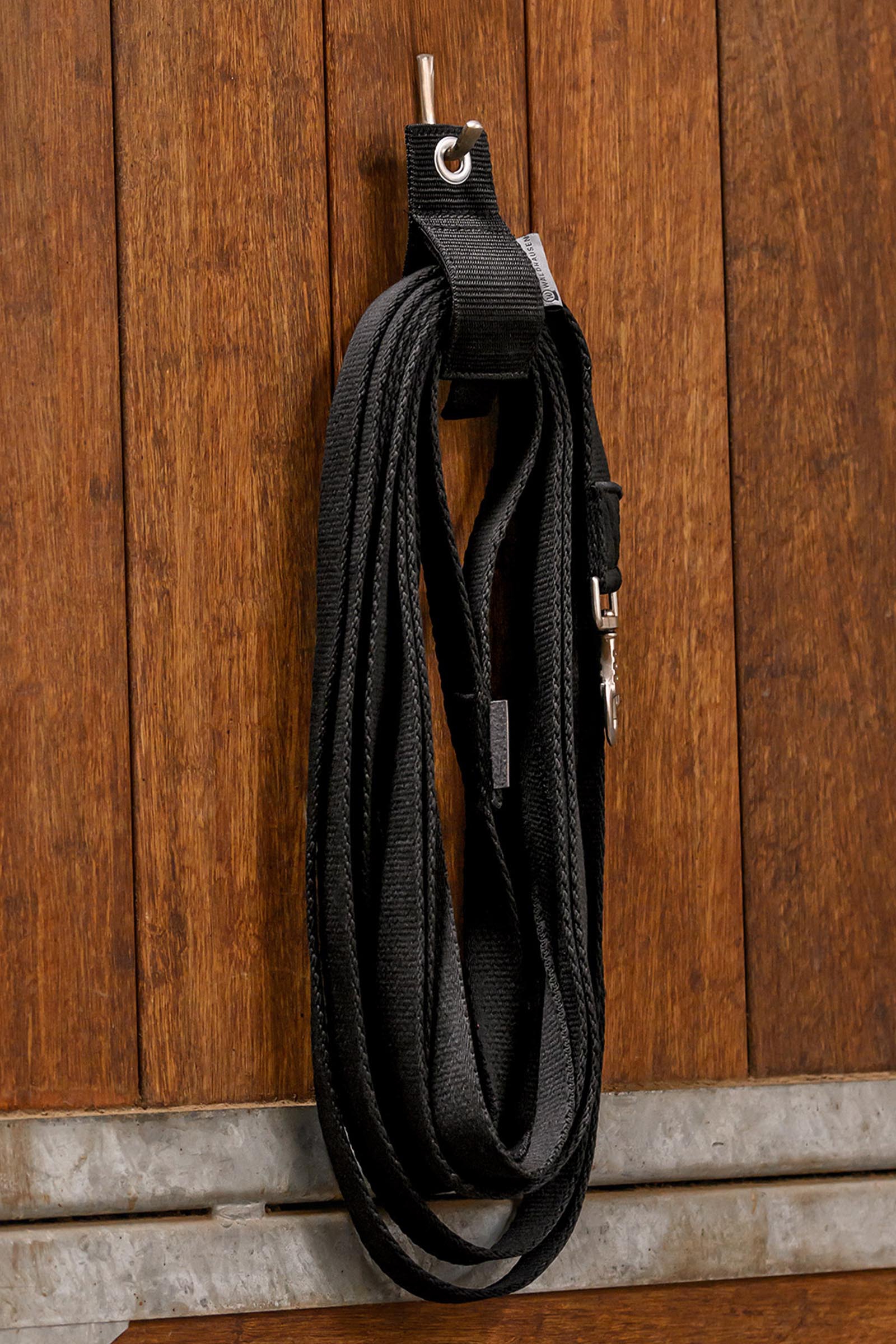 Waldhausen Equipment Fix & satulahuoneen j&auml;rjestelij&auml;