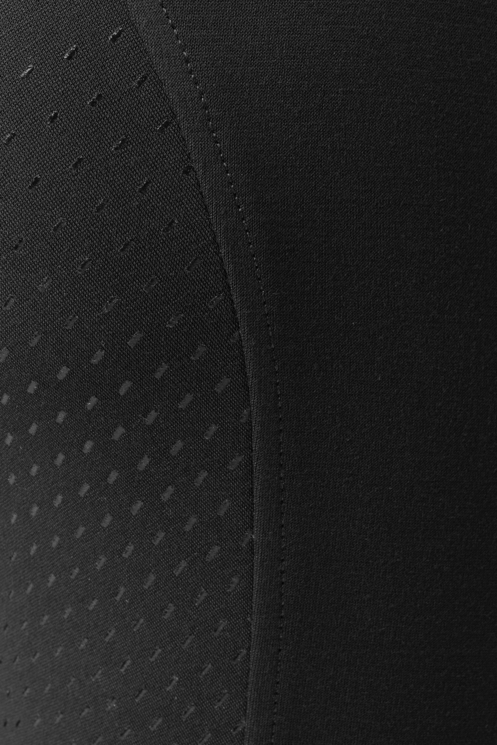 Horze Mira naisten kokopaikkaiset ratsastushousut silikonigripeill&auml; ja korkealla vy&ouml;t&auml;r&ouml;ll&auml;