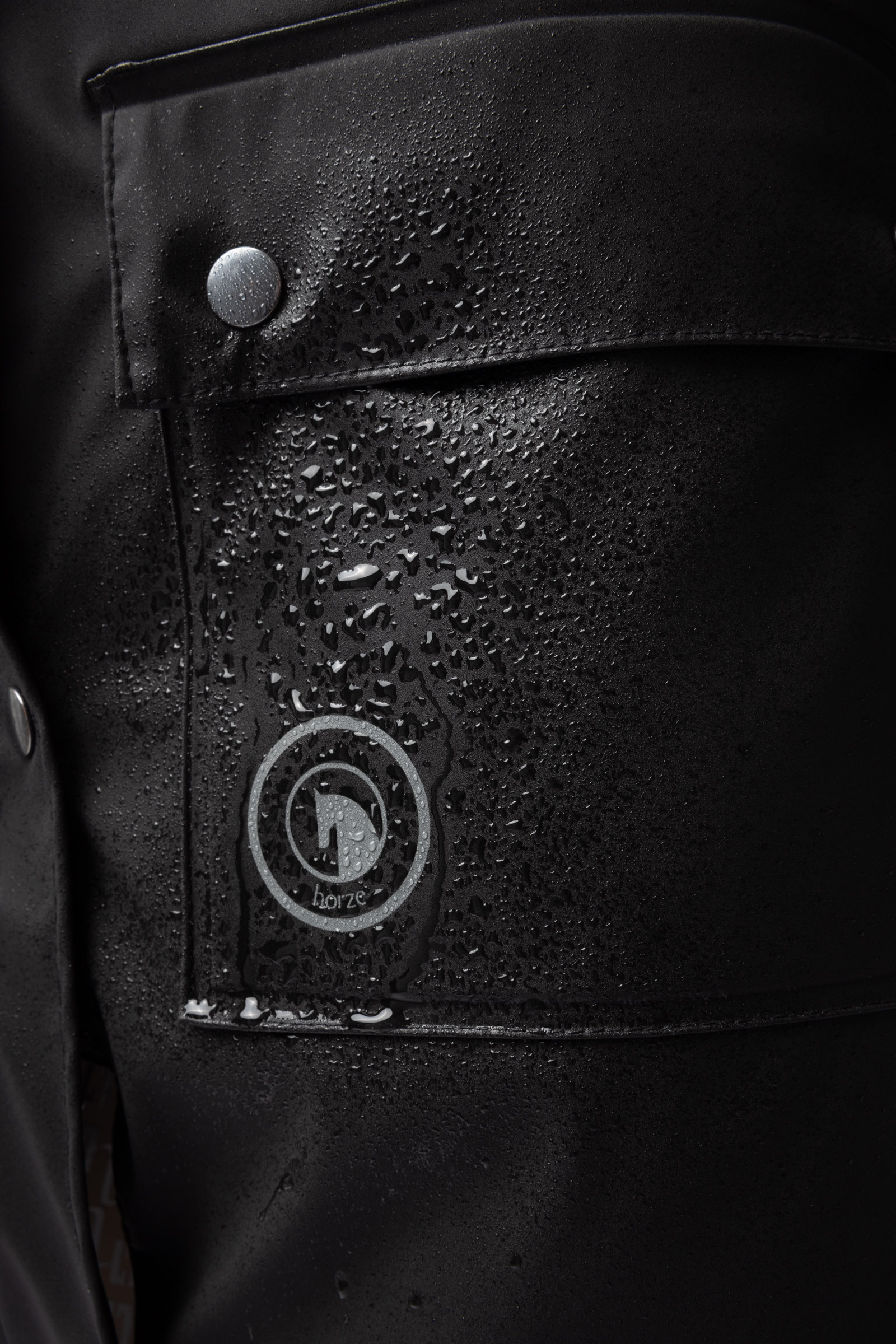 Horze Elise sadetakki toppavuorella