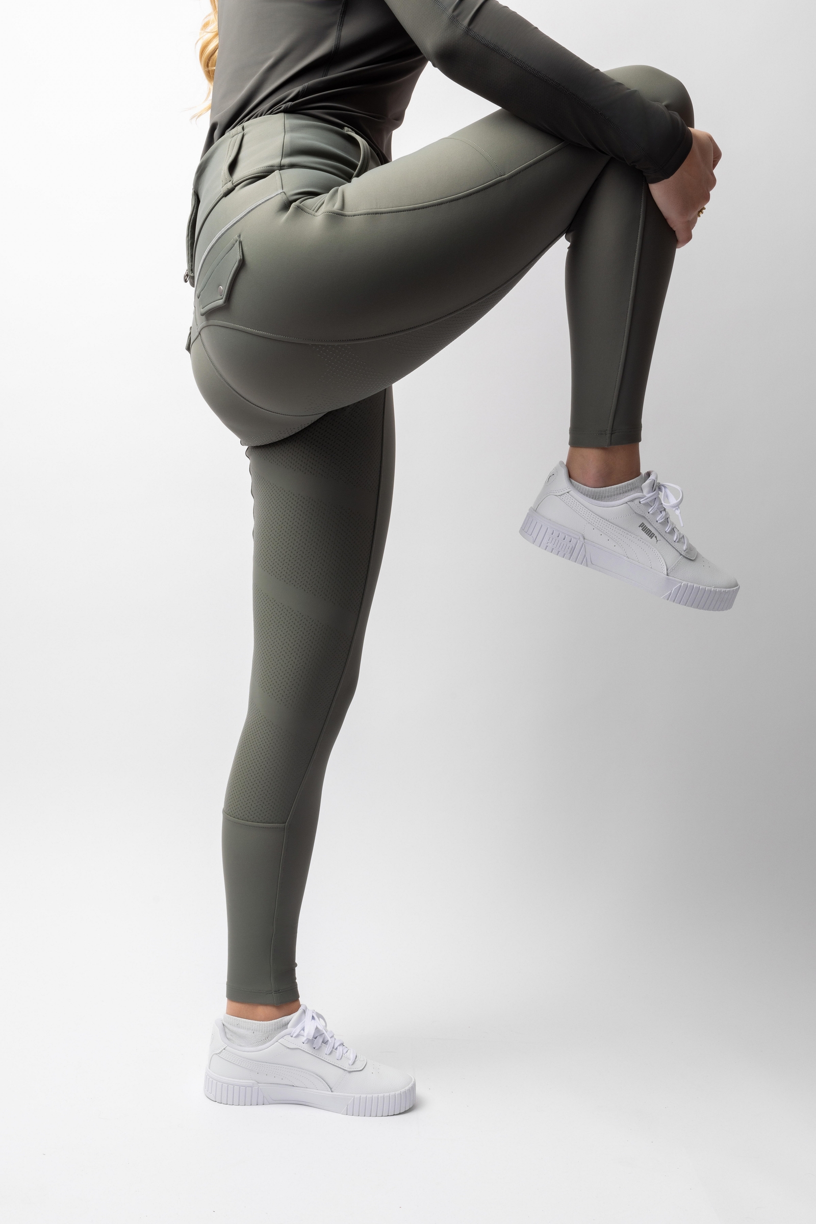 B Vertigo Chiara Kokopaikkaiset ratsastushousut kompressiolla ja hybridimallilla  