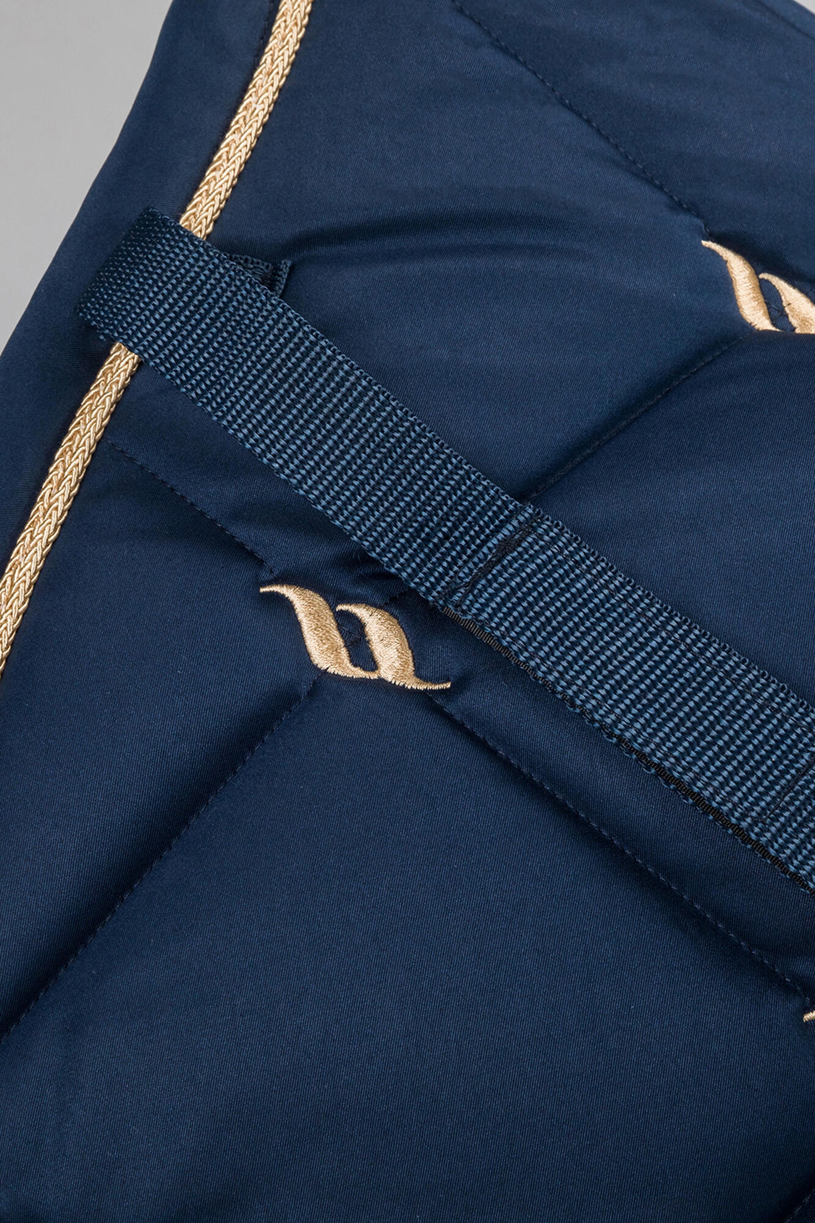 Blue Nights Back on Track Nights Collection satulahuopa yleisneliö