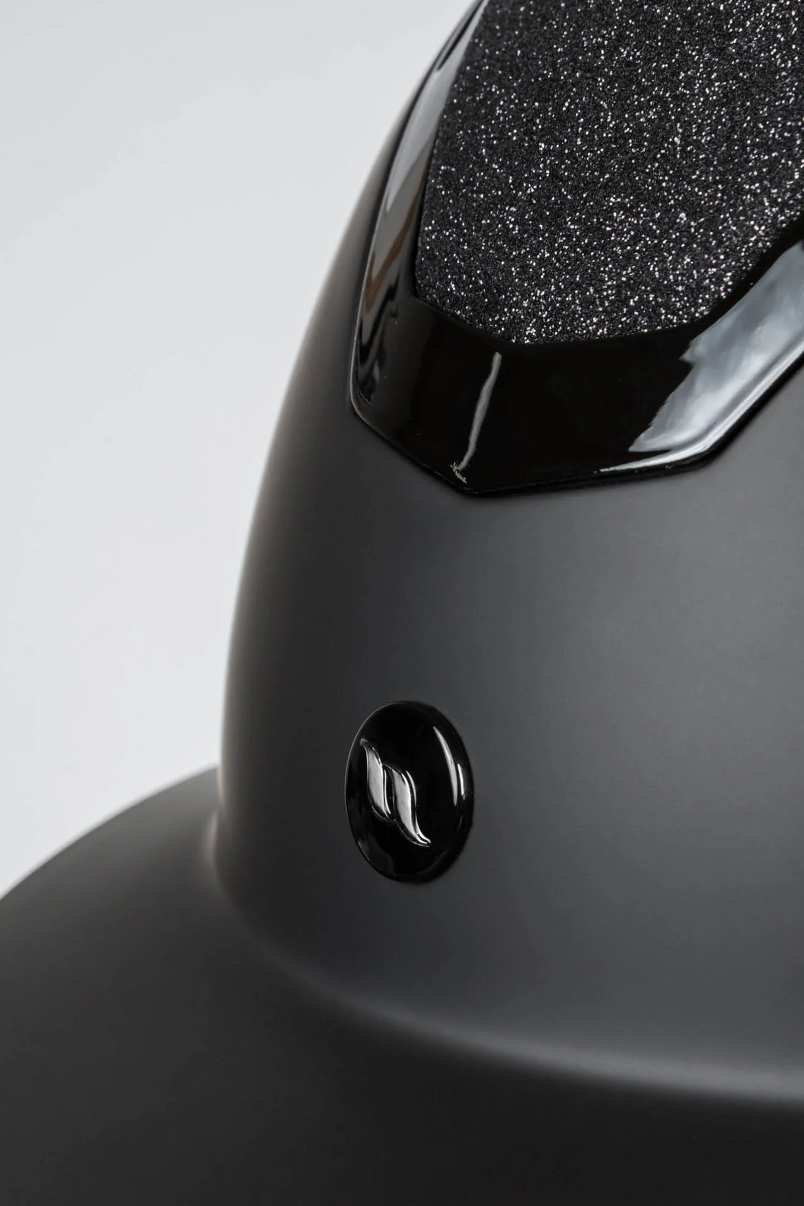 Back on Track Caracas ratsastuskypärä sileällä yläosalla