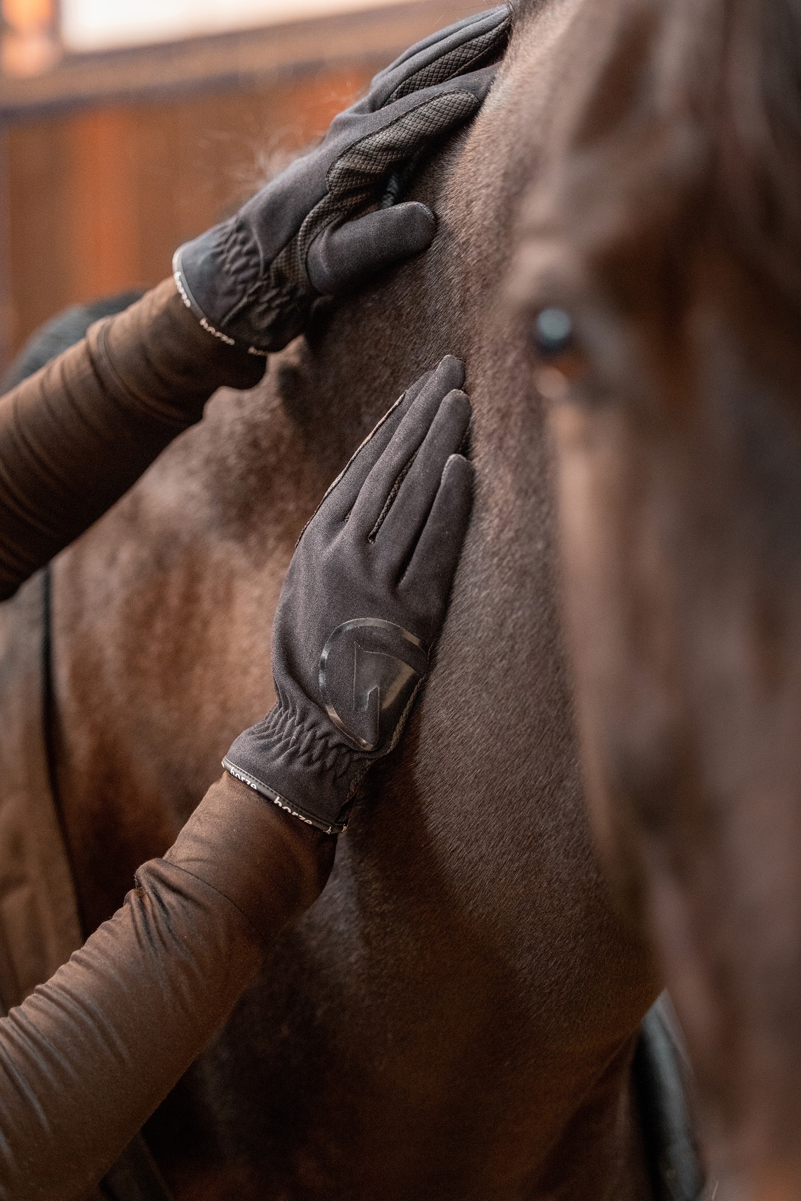 Horze Nichelle naisten kes&auml;ratsastushanskat