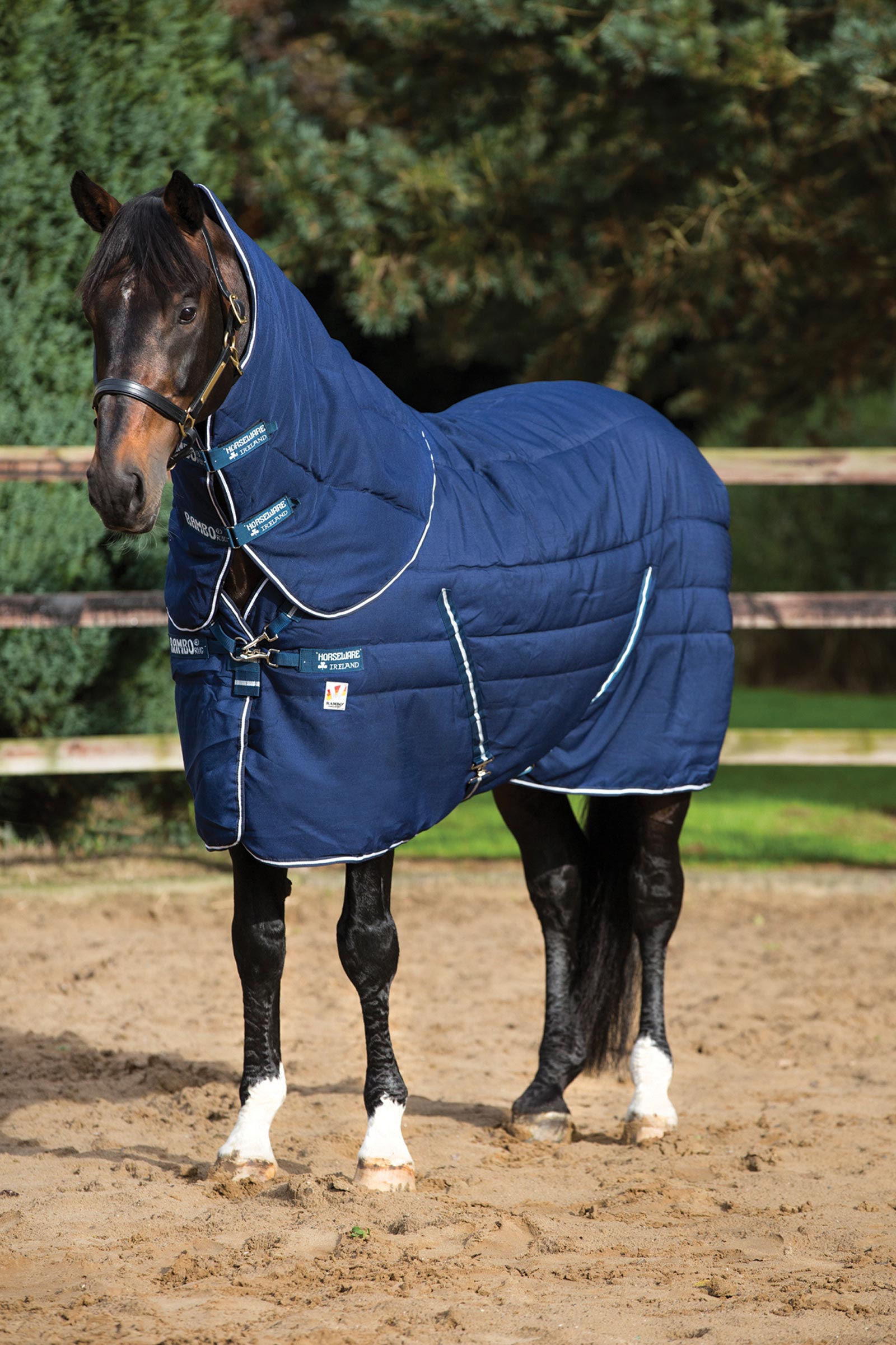 Horseware Rambo Plus Vari-Layer talliloimi irrotettavalla kaulaosalla, 450 g