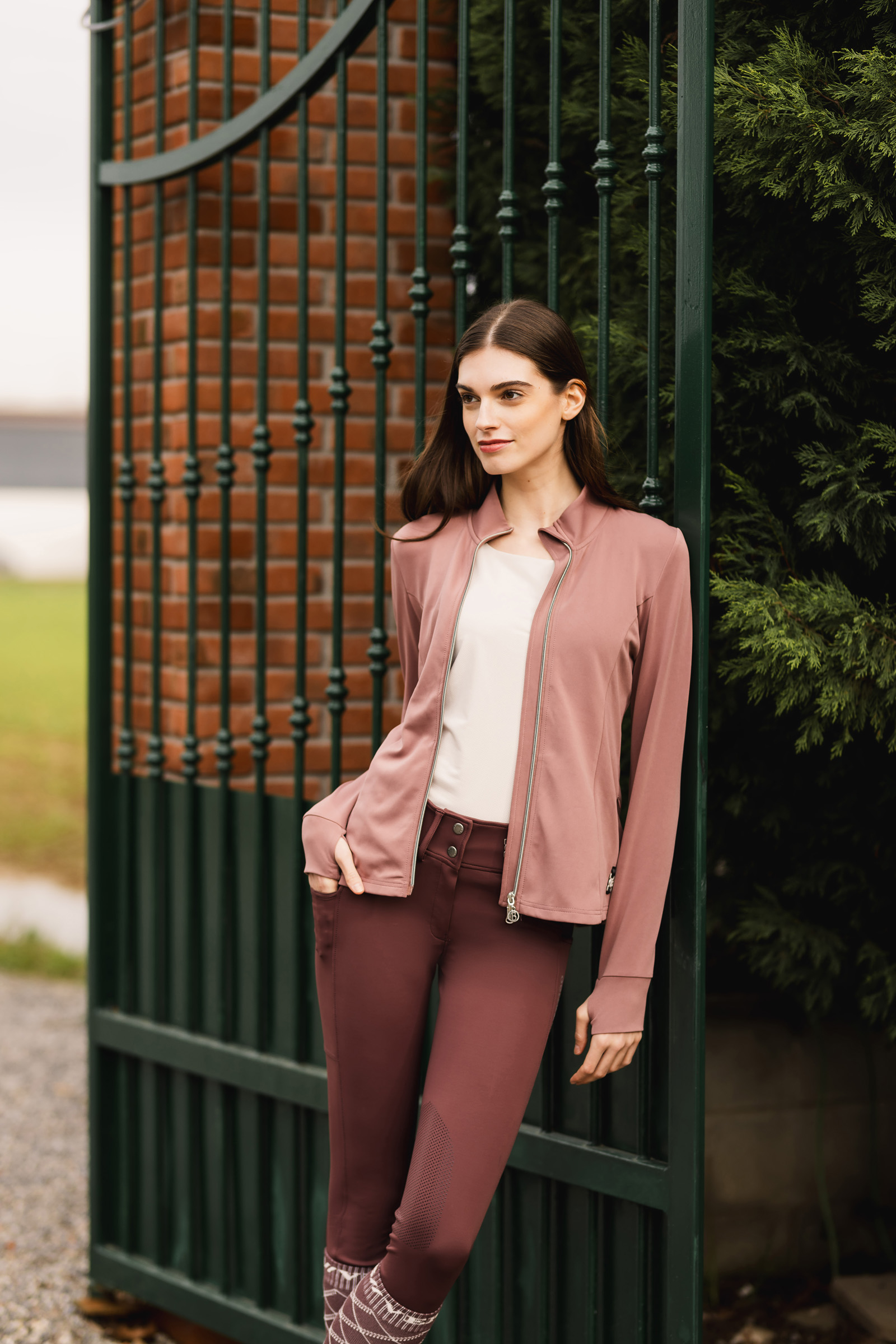 B Vertigo Sarah naisten treenitakki laskoksilla ratsastukseen