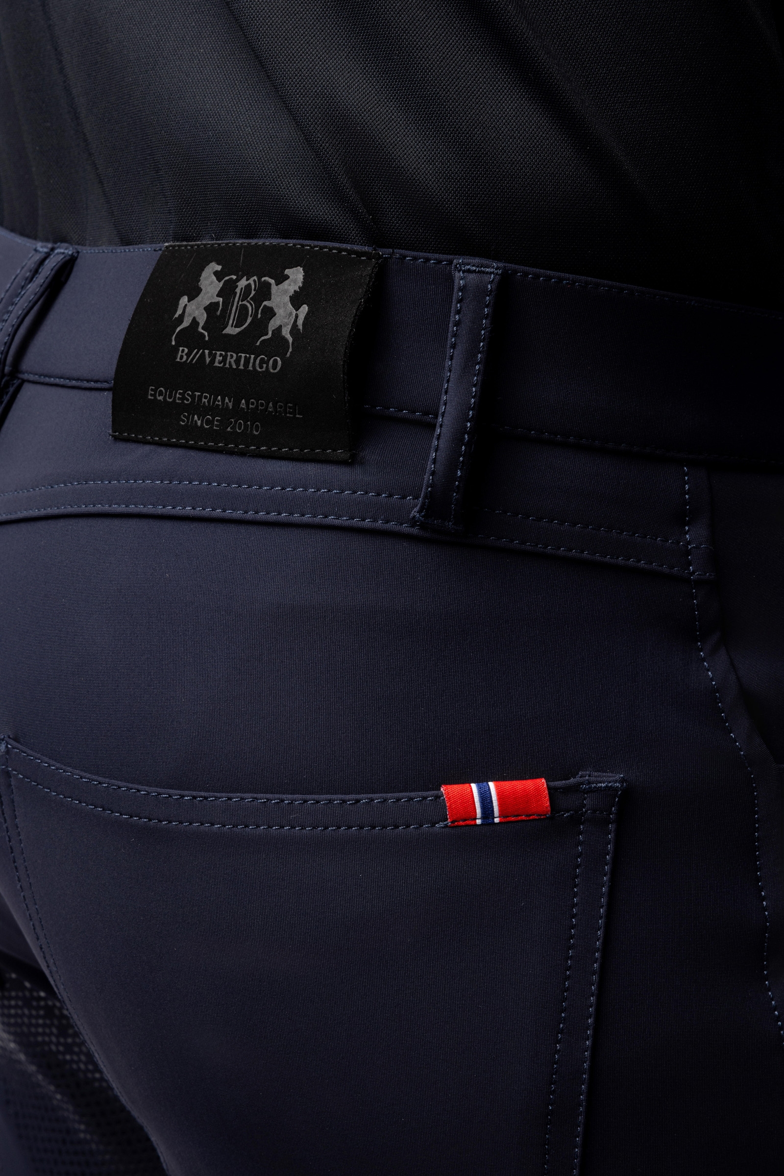 B Vertigo Ethan miesten toiminnalliset ratsastushousut kokopaikoilla