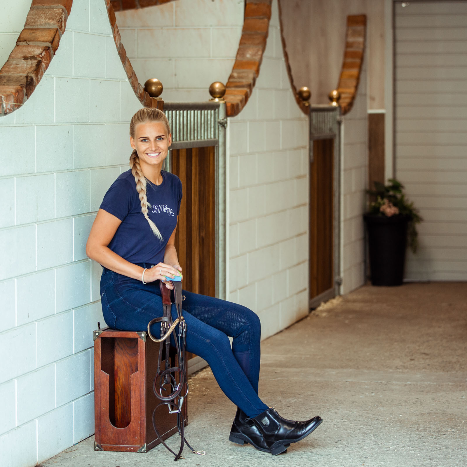 B Vertigo Elle naisten farkkuratsastushousut  silikonipainatetuilla kokopaikoilla