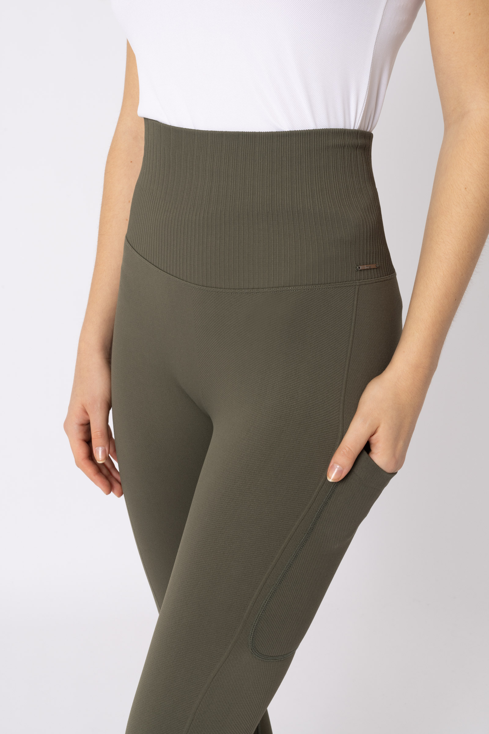 Horze Janine naisten saumattomat ratsastusleggingsit kokopaikoilla ja kännykkätaskulla