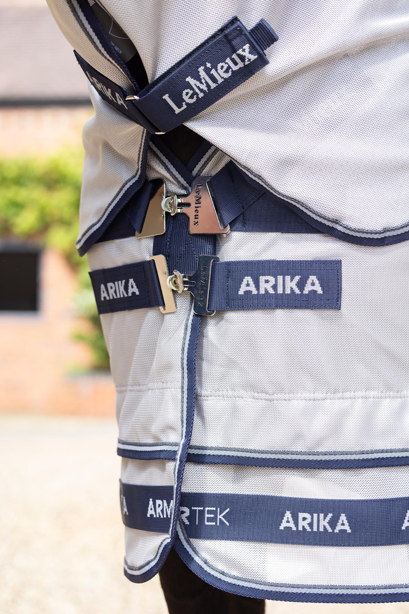 LeMieux Arika Armour-Tek k&auml;rp&auml;sloimi irrotettavalla kaulakappaleella