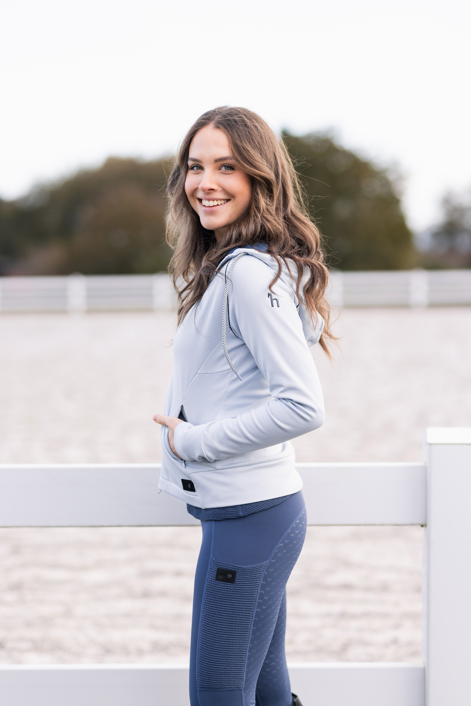 Horze Aida Functional naisten hupullinen collegepaita