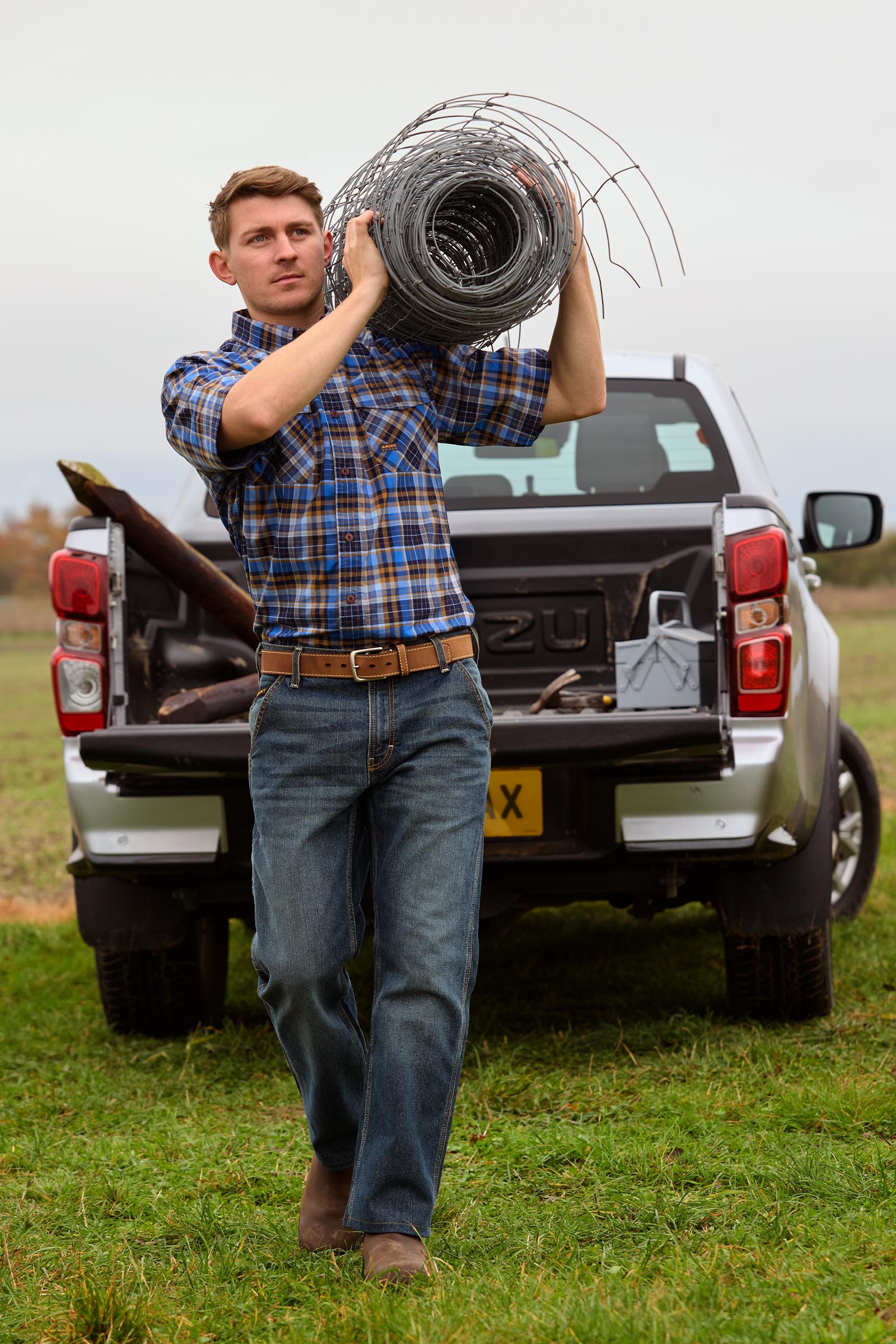 Ariat Rebar M7 Slim DuraStretch Workhorse Miesten ty&ouml;farkut suoralla lahkeella