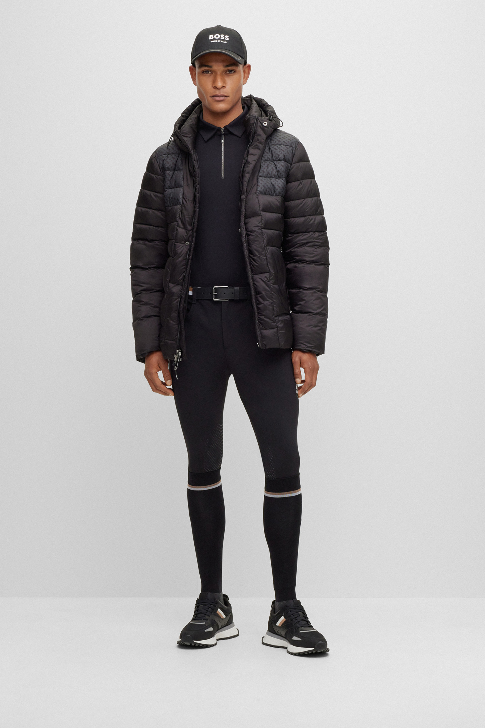 Boss James Polviotteen ottelevat kesäistä ratsastushousut