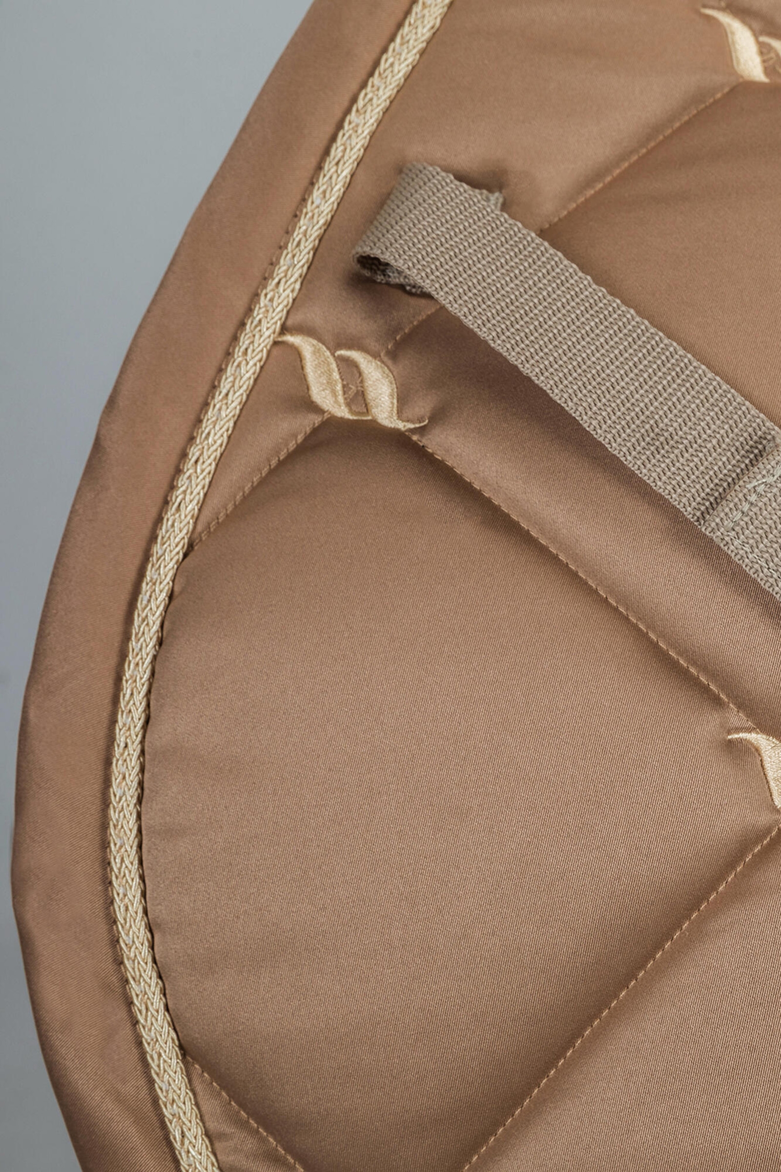 Nougat Brown Back on Track Nights Collection satulahuopa yleisneli&ouml;