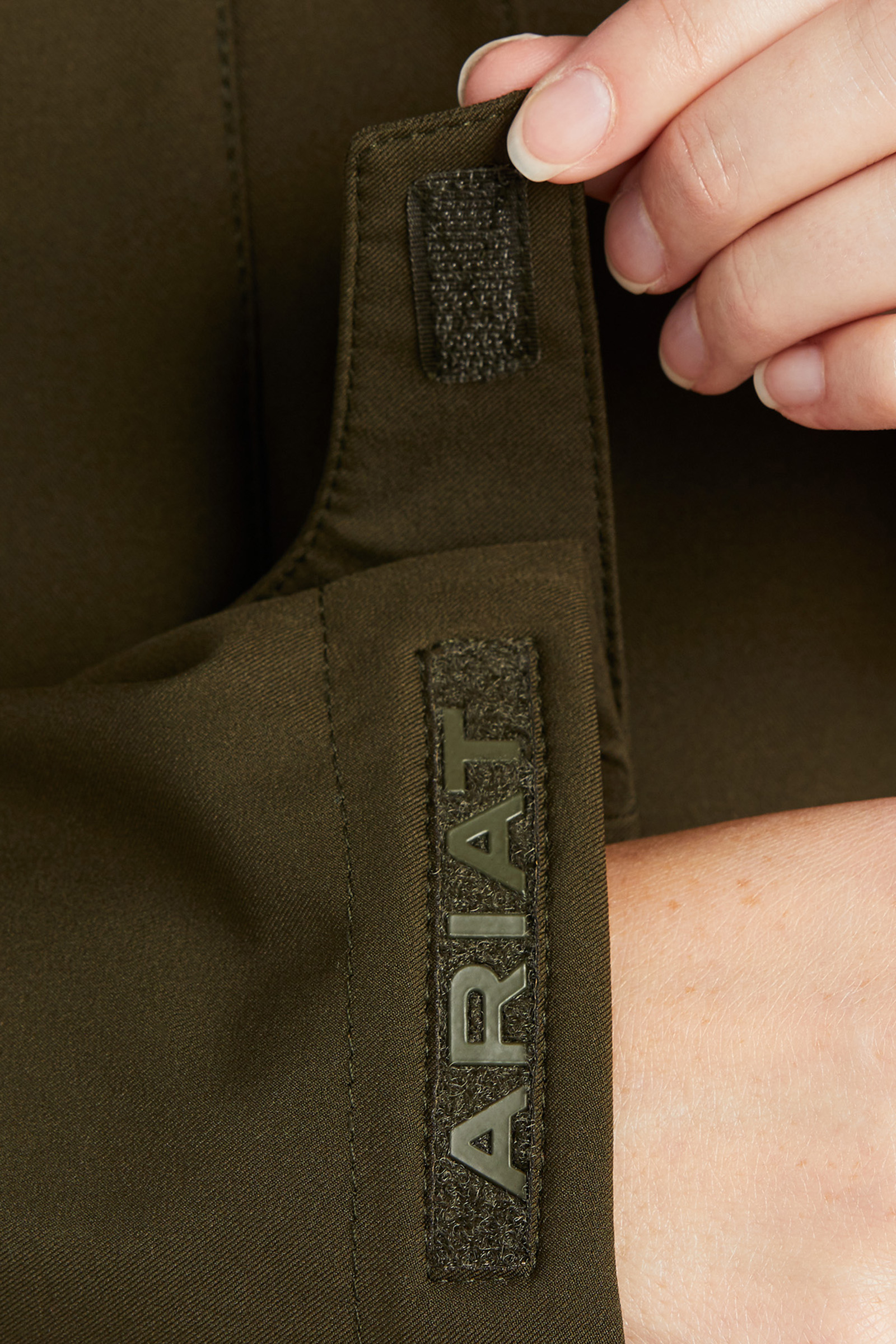 Ariat Coastal naisten vedenpit&auml;v&auml; takki