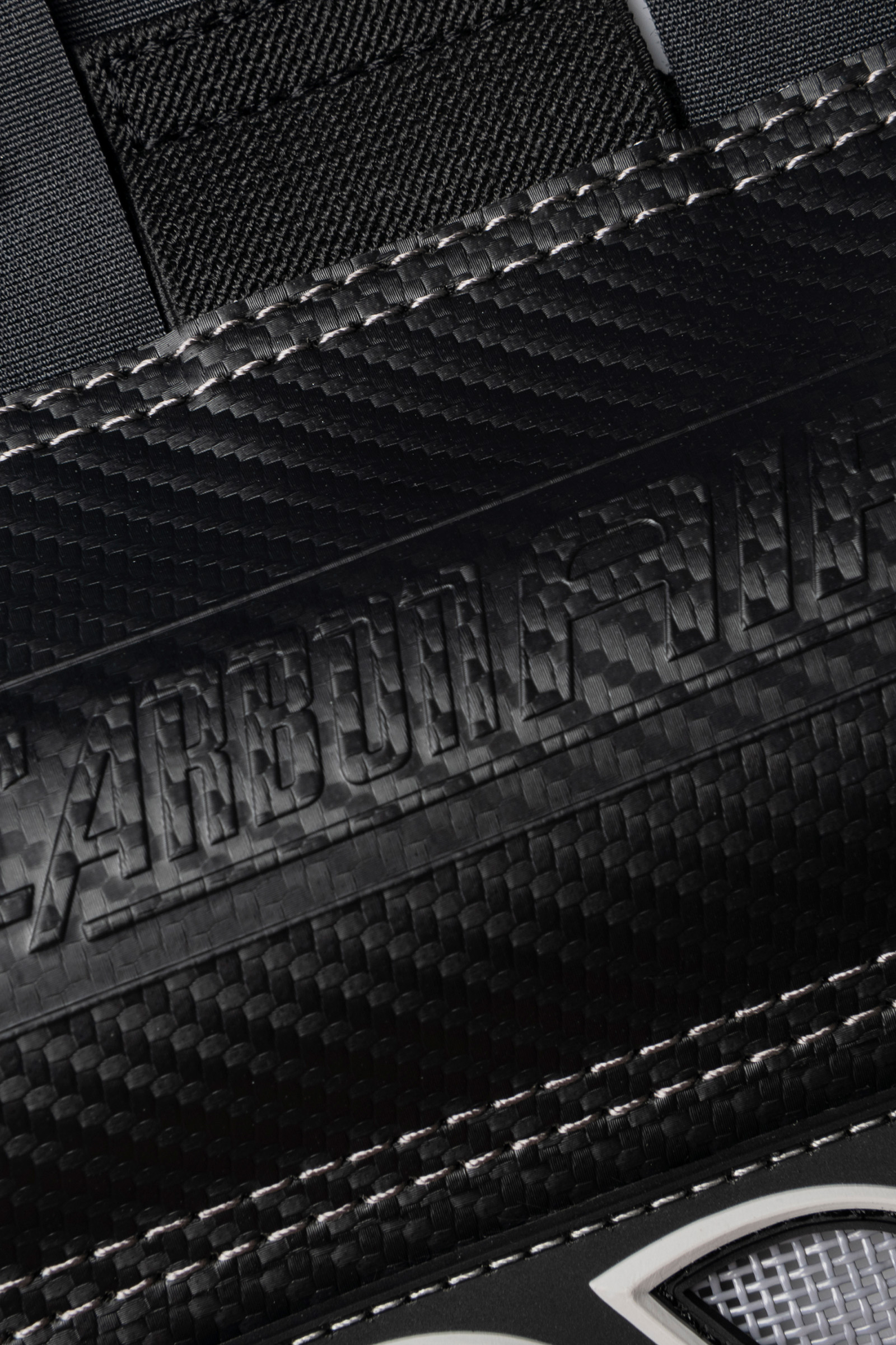 LeMieux Carbon Air XC suojat takajalkoihin