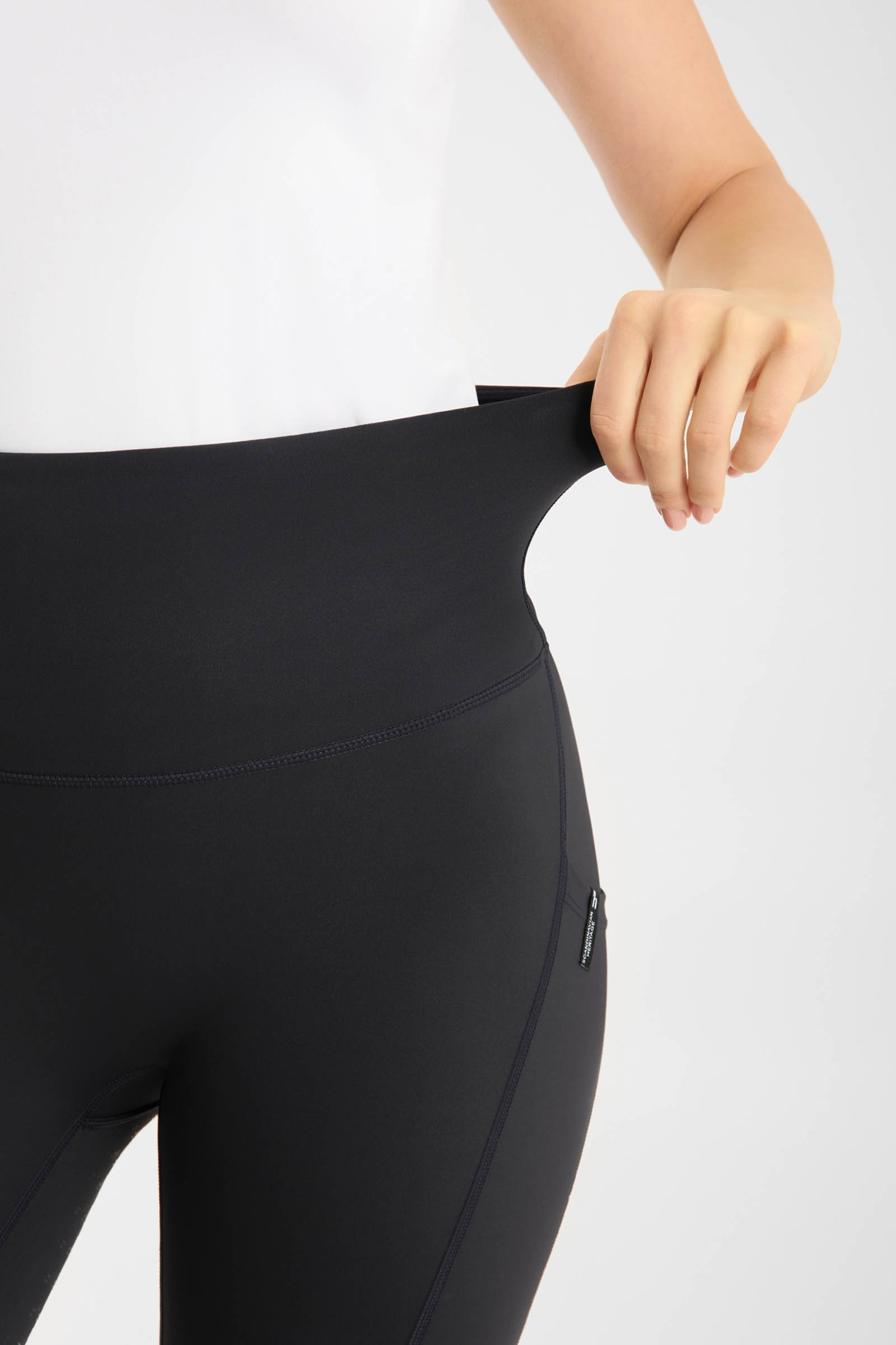 Horze Vilma naisten kokopaikkaiset ratsastusleggingsit viilent&auml;v&auml;ll&auml; vaikutuksella