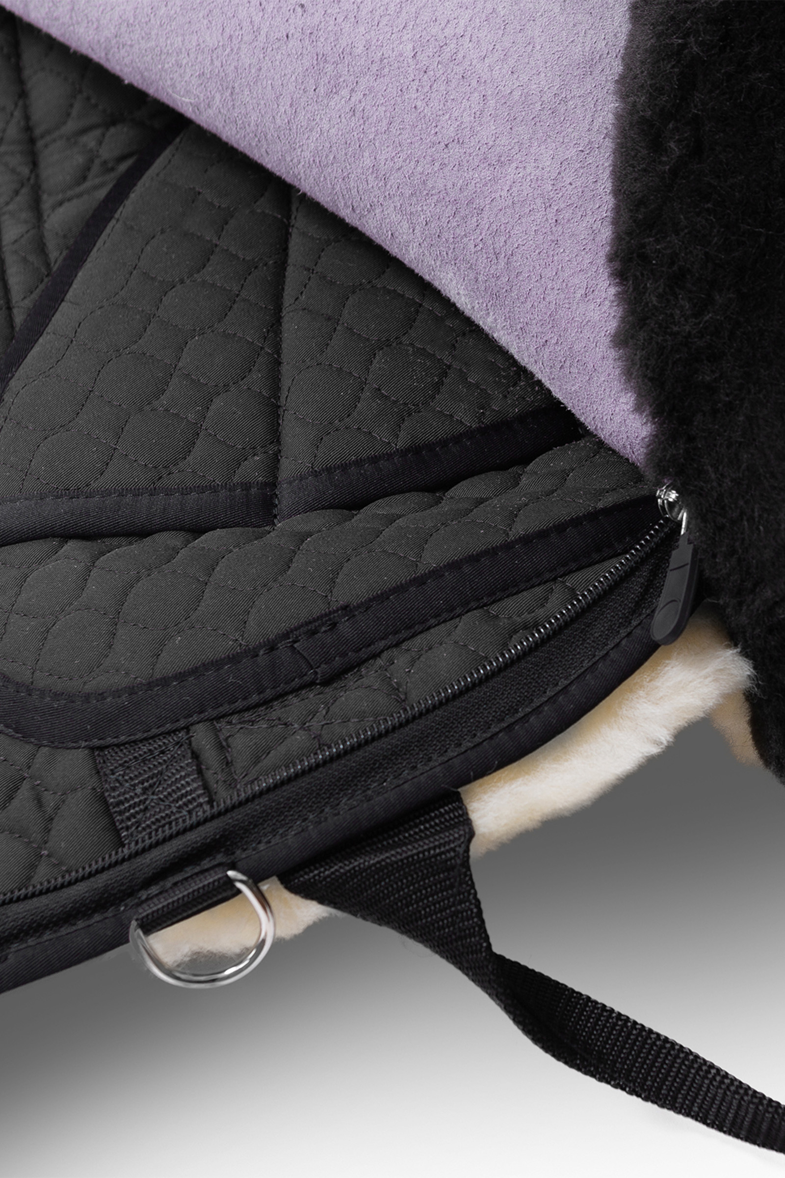 Christ Premium Plus Shetland lampaannahkainen satula