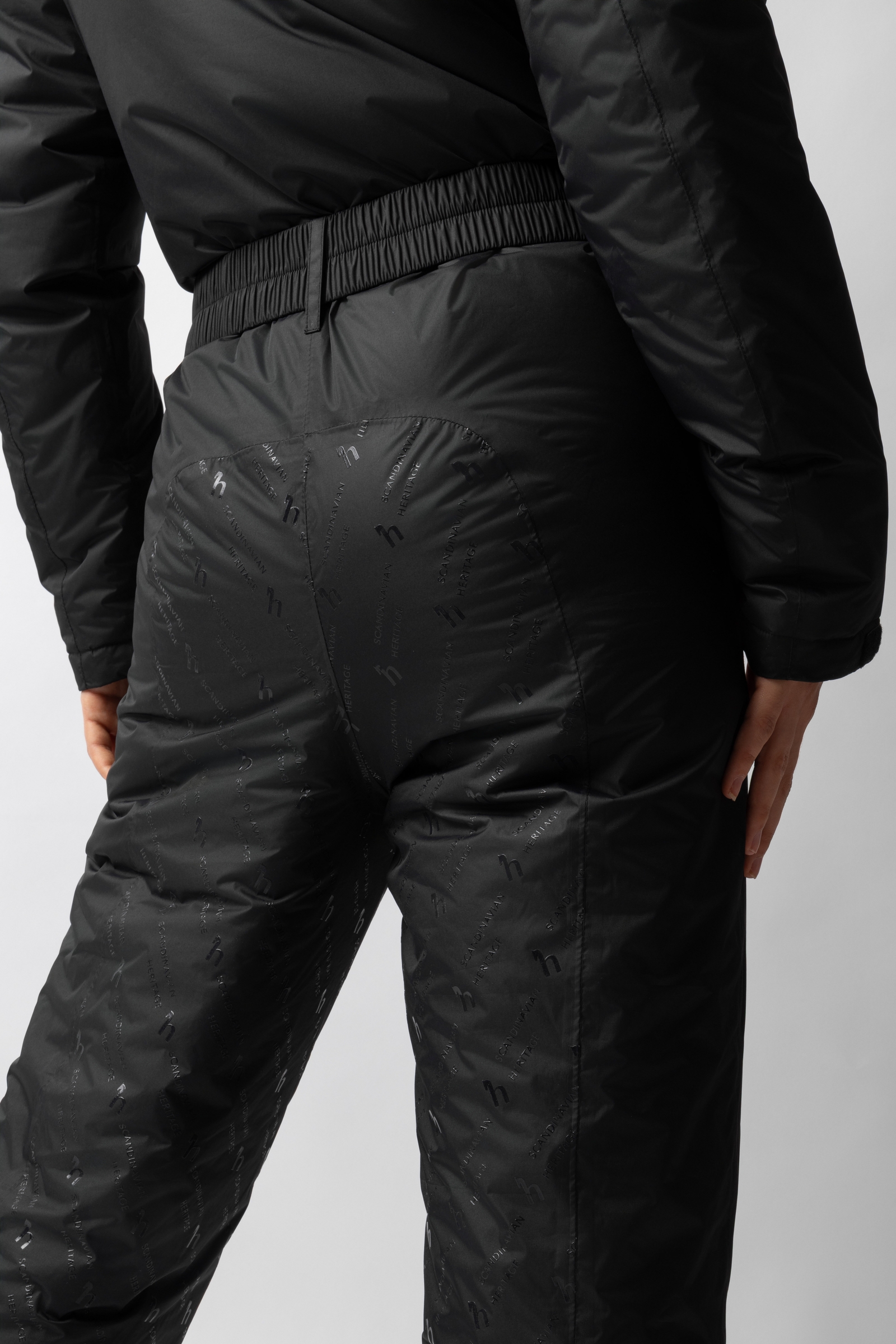 Horze Annica Naisten vedenpitävä vuoritettu haalari