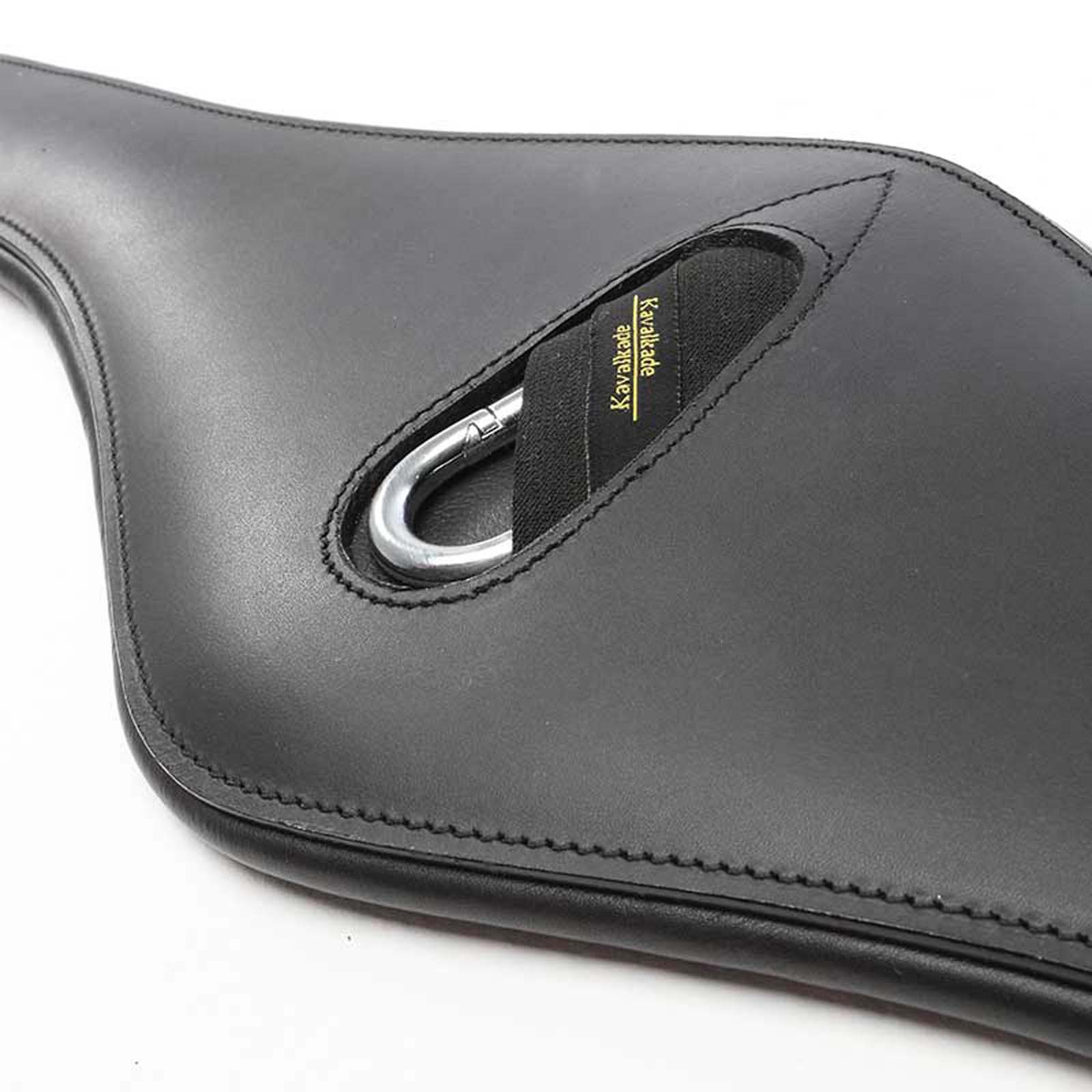 Kavalkade muotoiltu satulavy&ouml;, pitk&auml;