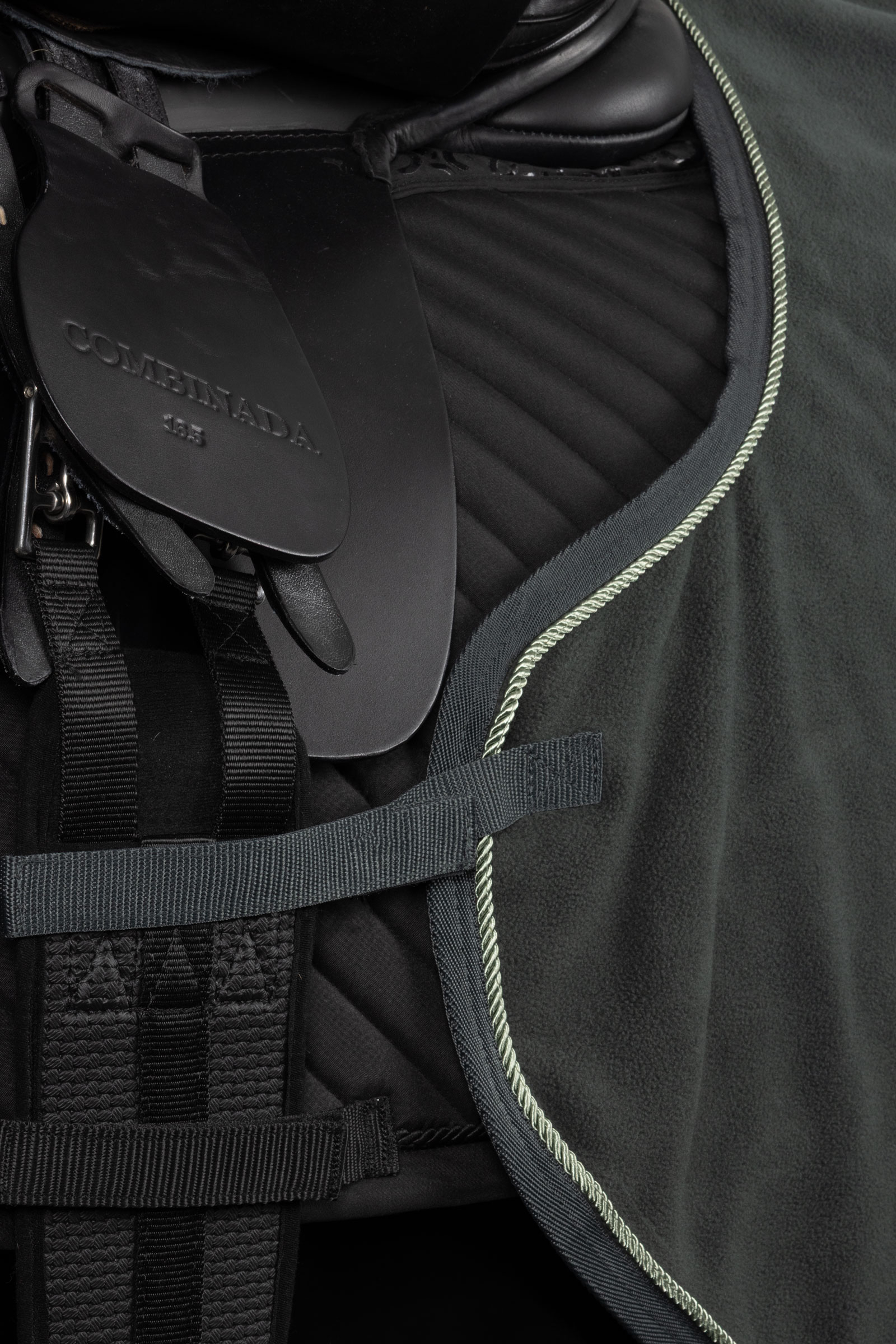 B Vertigo Mukava Ratsastusloimi hevoselle ja ratsastajalle