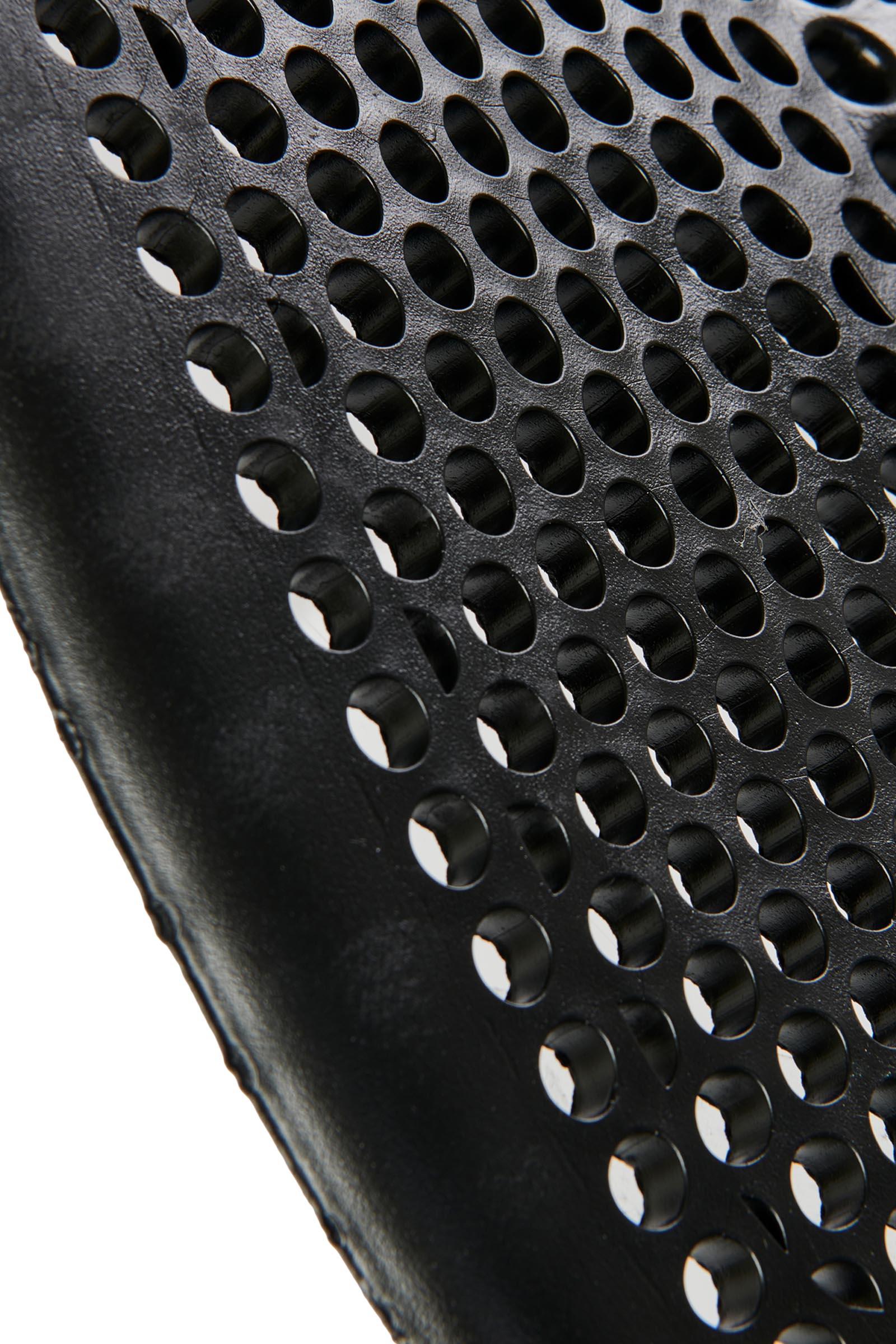 Acavallo liukumaton Classic geelipehmuste keskikorokkeella