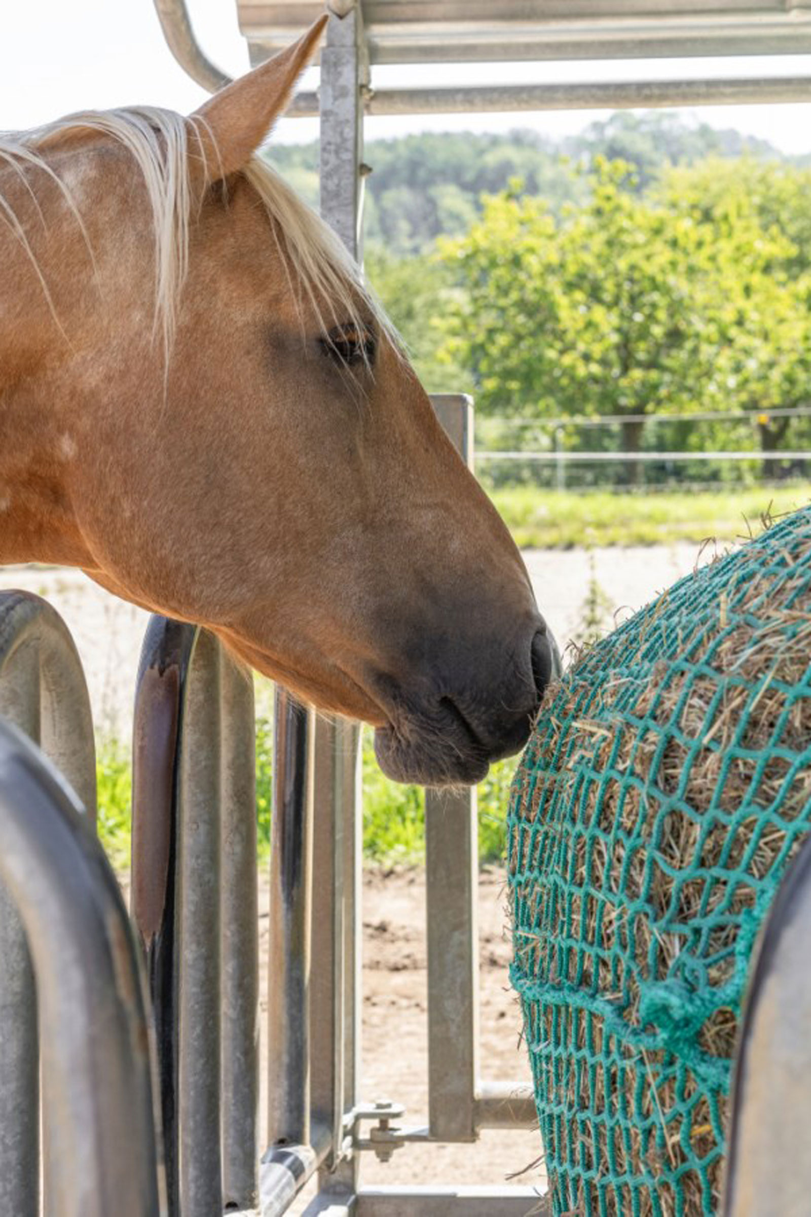 Kerbl heinäsuoja pyöreille paaleille, ripustettava