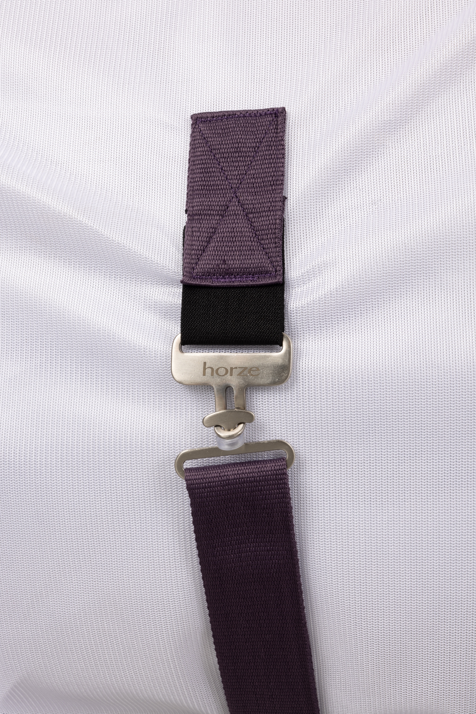 Horze La Paz hy&ouml;nteissetti, sis&auml;lt&auml;&auml; loimen, irrotettavan kaulakappaleen ja hy&ouml;nteismaskin