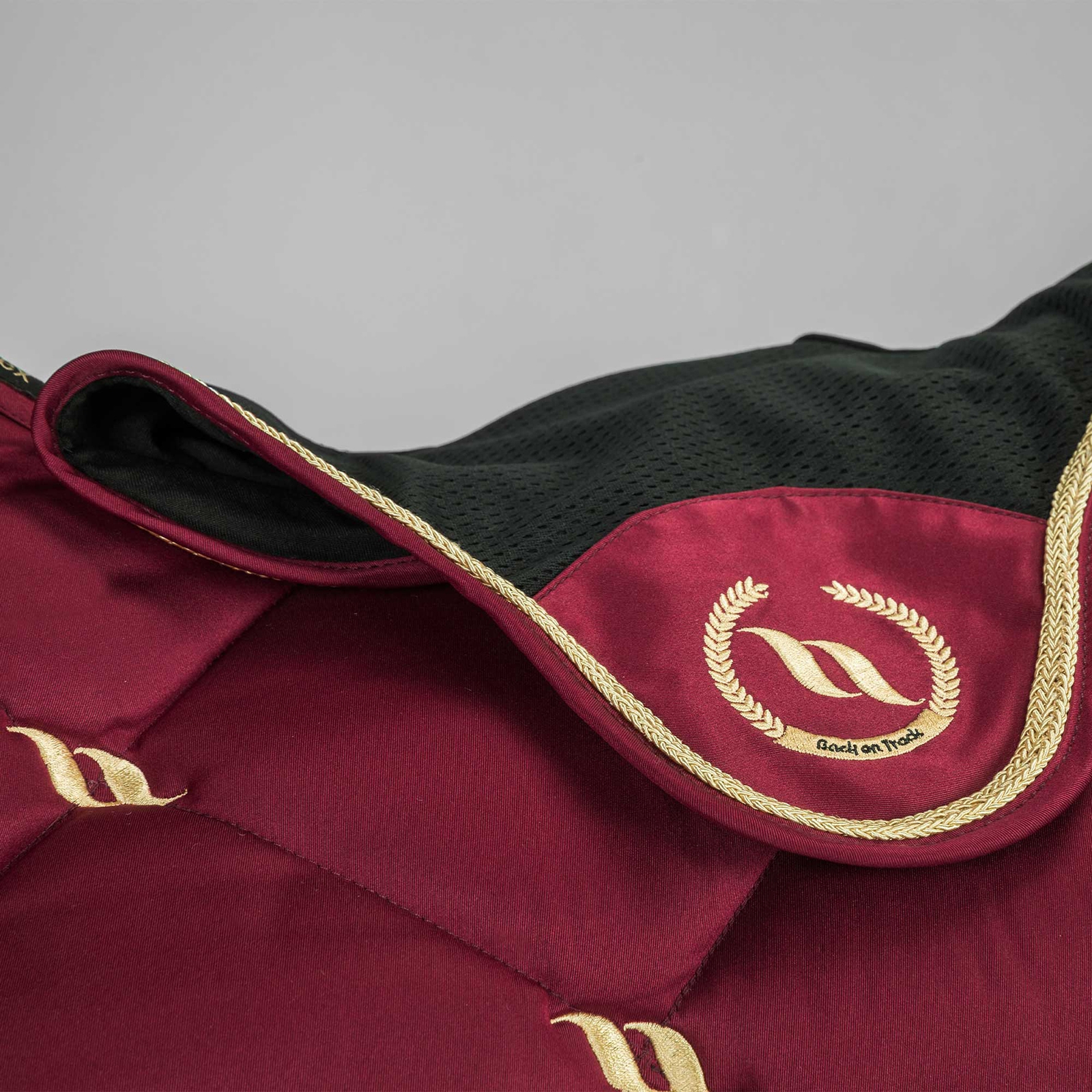 Back on Track Nights Collection Korvahuppu Welltex®-materiaalilla