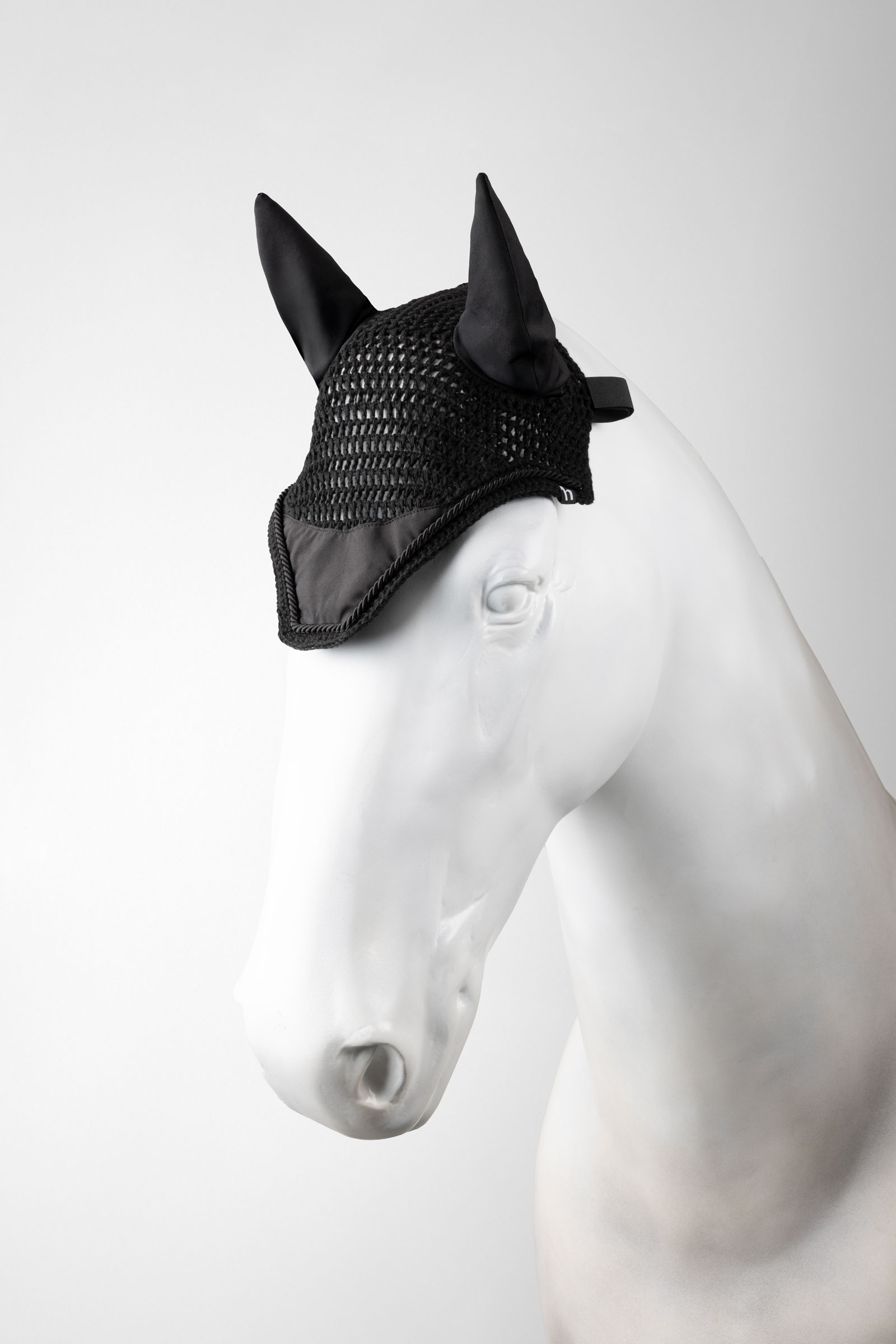 Black Horze Lucca Korvahuppu