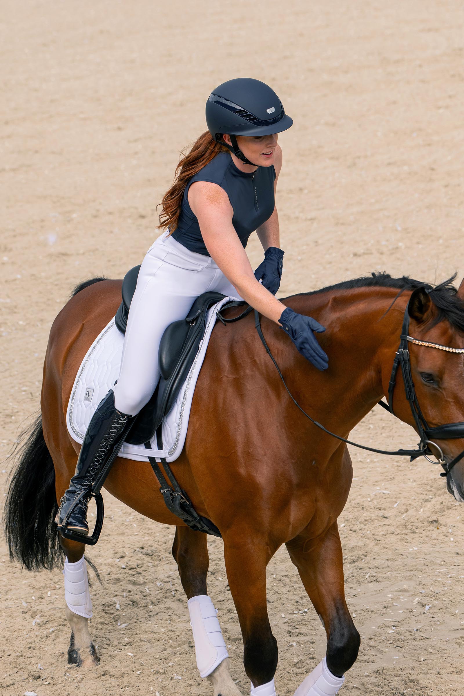 Eskadron Classic Sport SS26 Naisten hihaton toppi puolivetoketjulla