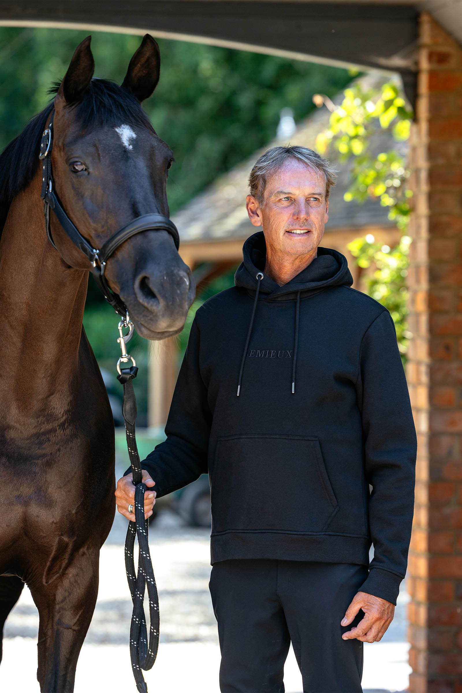 LeMieux miesten huppari kengurutaskulla