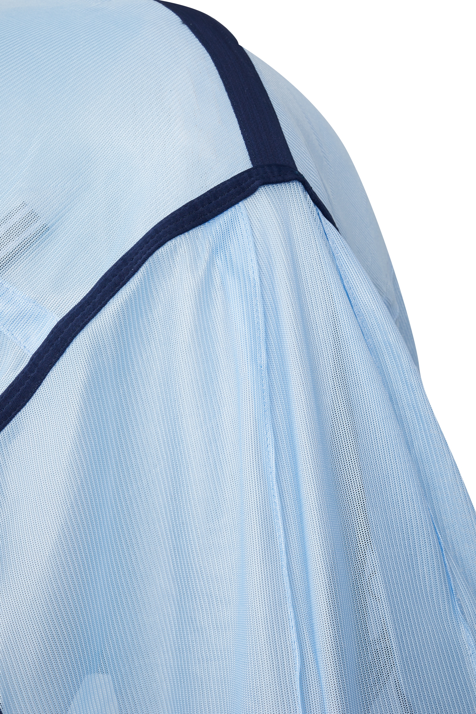 Horze Freja -kärpäsloimi kaulaosalla