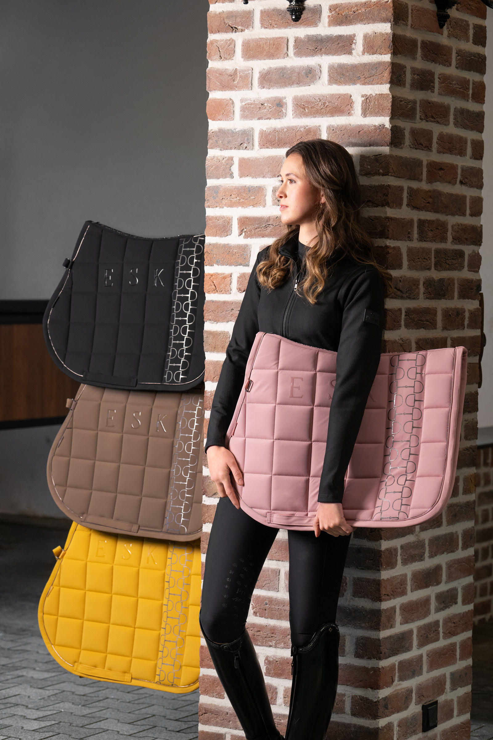 Eskadron Platinum 25 Big Square Softshell koulusatulahuopa