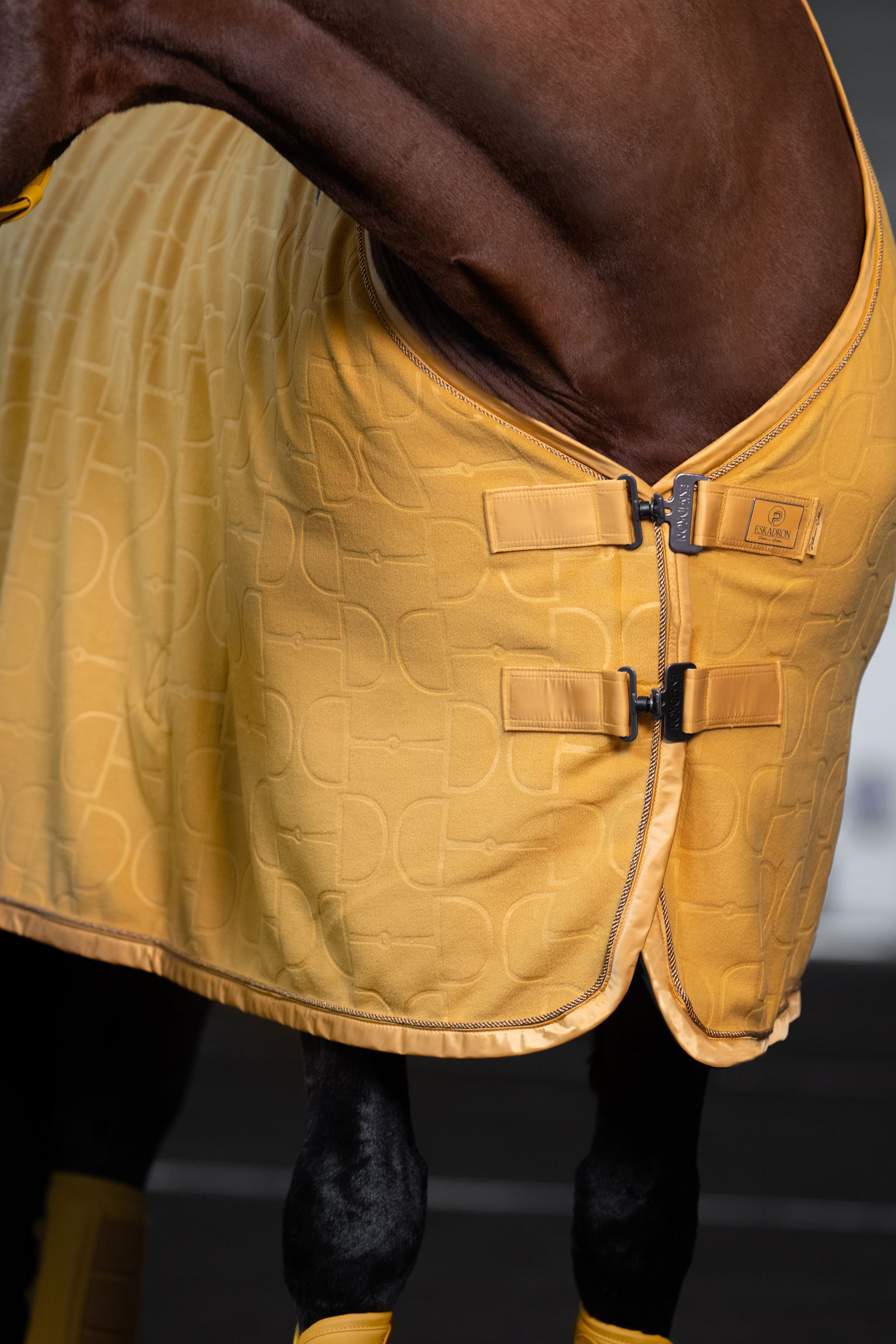 Eskadron Platinum 25 Fleece Stamp Bit Kuivatusloimi