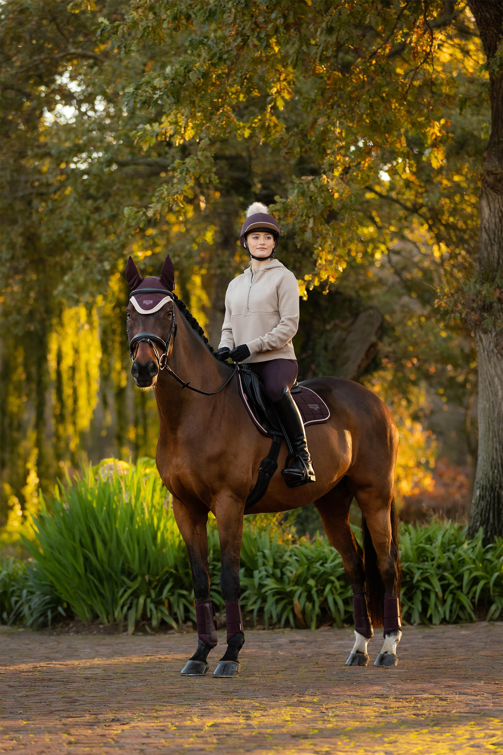 LeMieux Loire klassinen neli&ouml; yleissatula satulahuopa