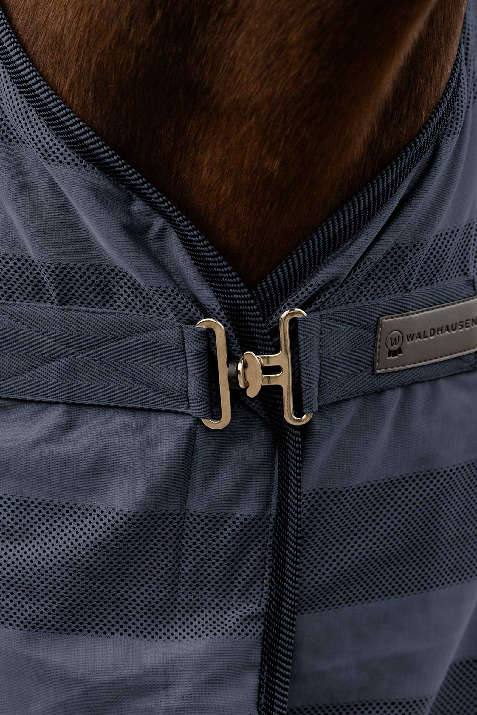 Waldhausen Economic k&auml;rp&auml;ssuoja