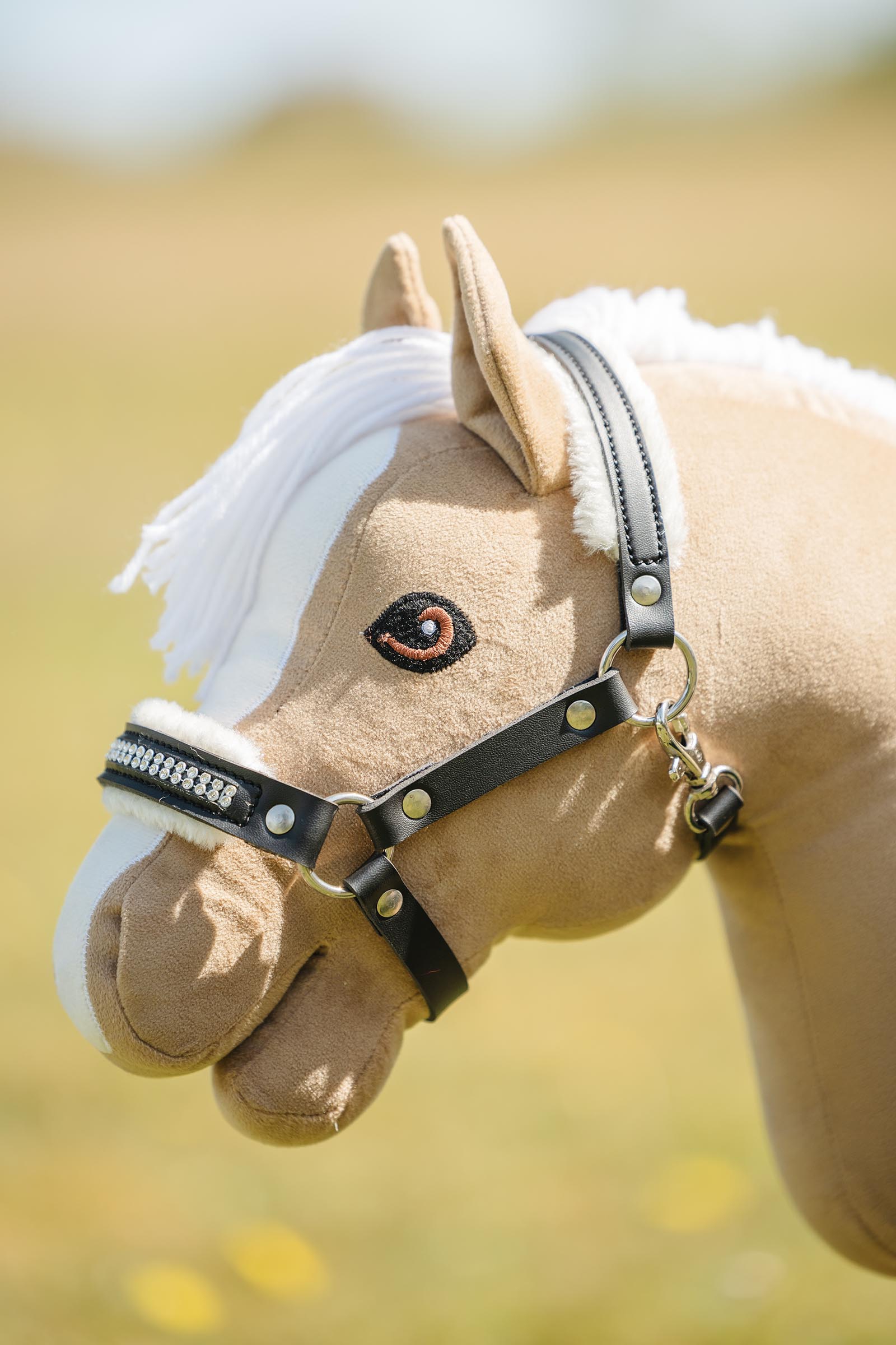 My Hobby Horse riimu pehmusteella ja kivill&auml;