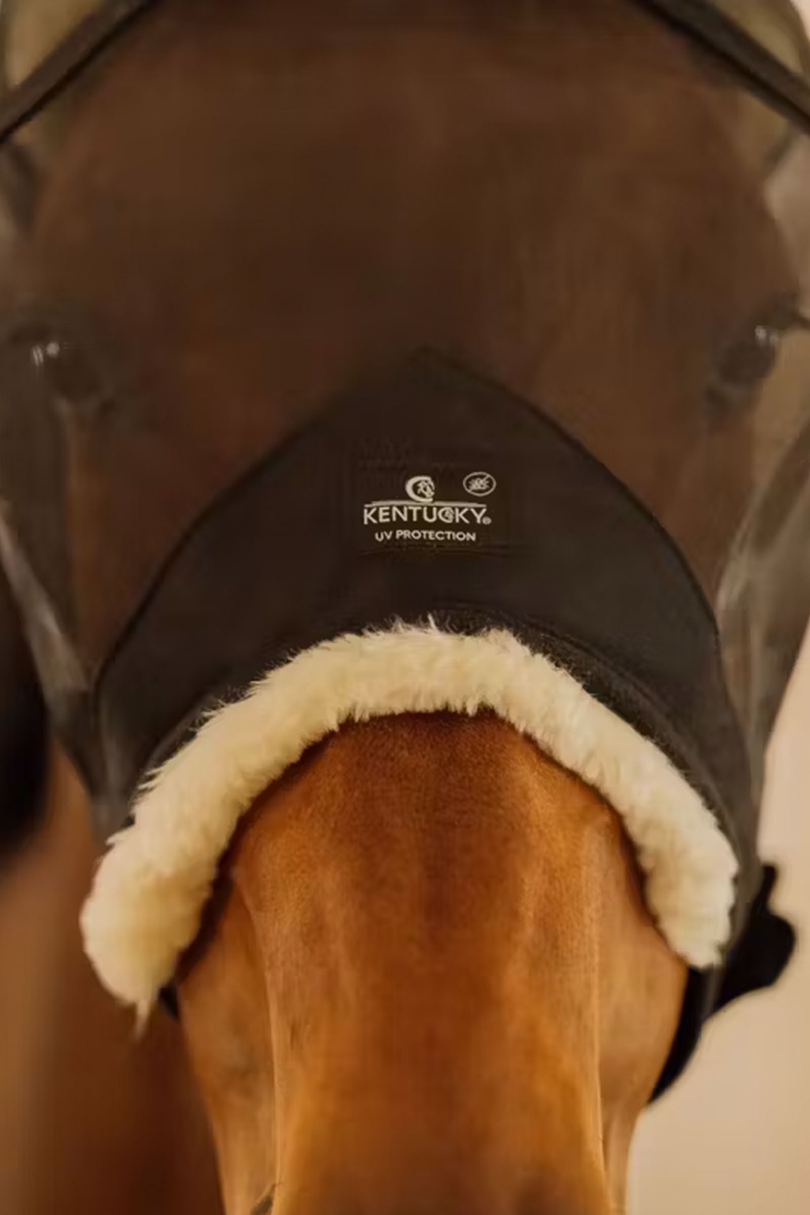 Kentucky Horsewear ihoystävällinen kärpässuoja korvilla
