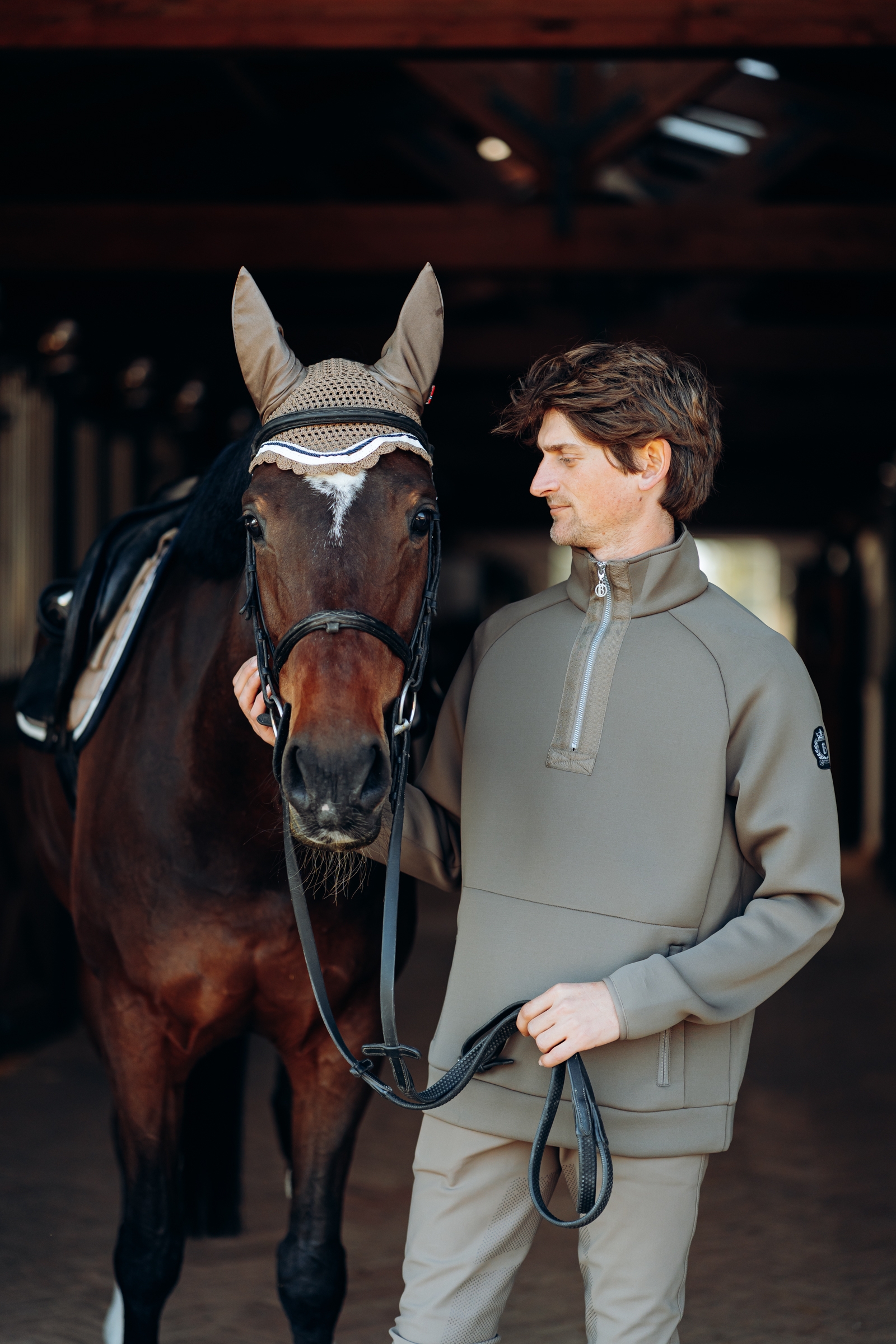 B Vertigo Cameron korvahuppu