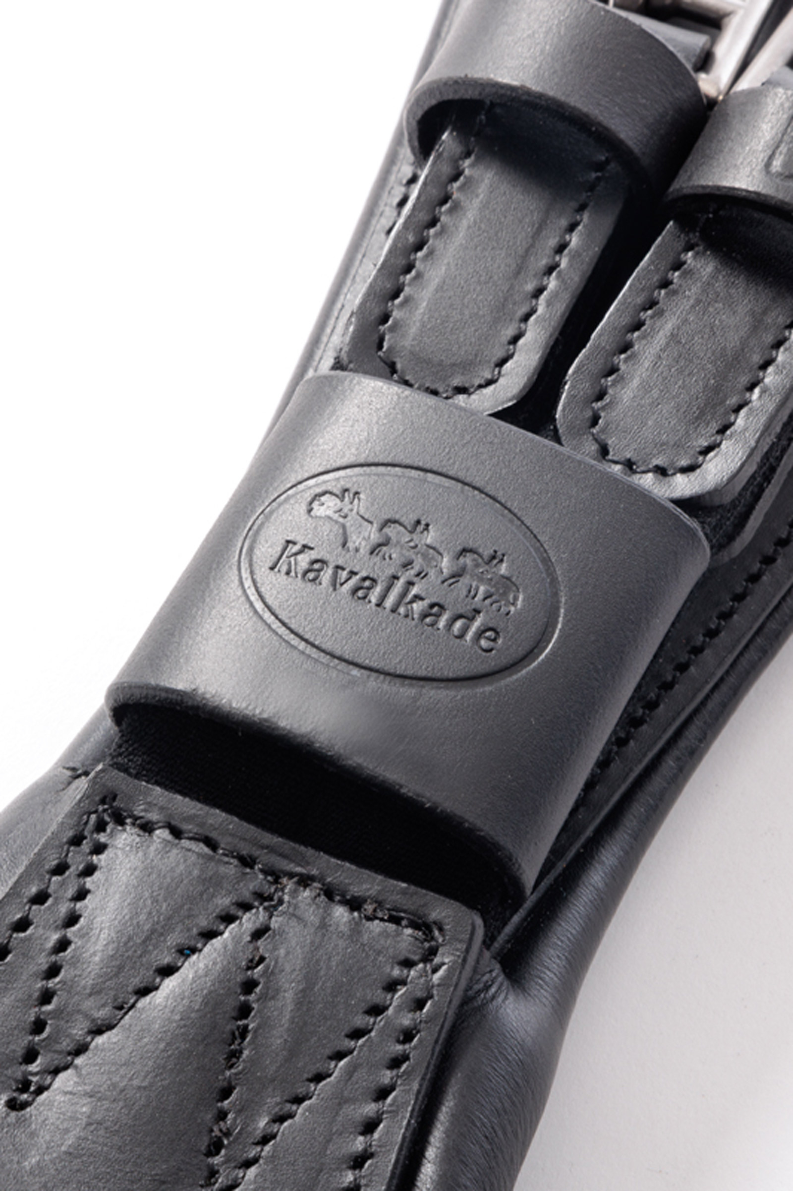 Kavalkade Julius &Ouml;ljytty Nahkainen Lyhyt Vetskari Elastikilla