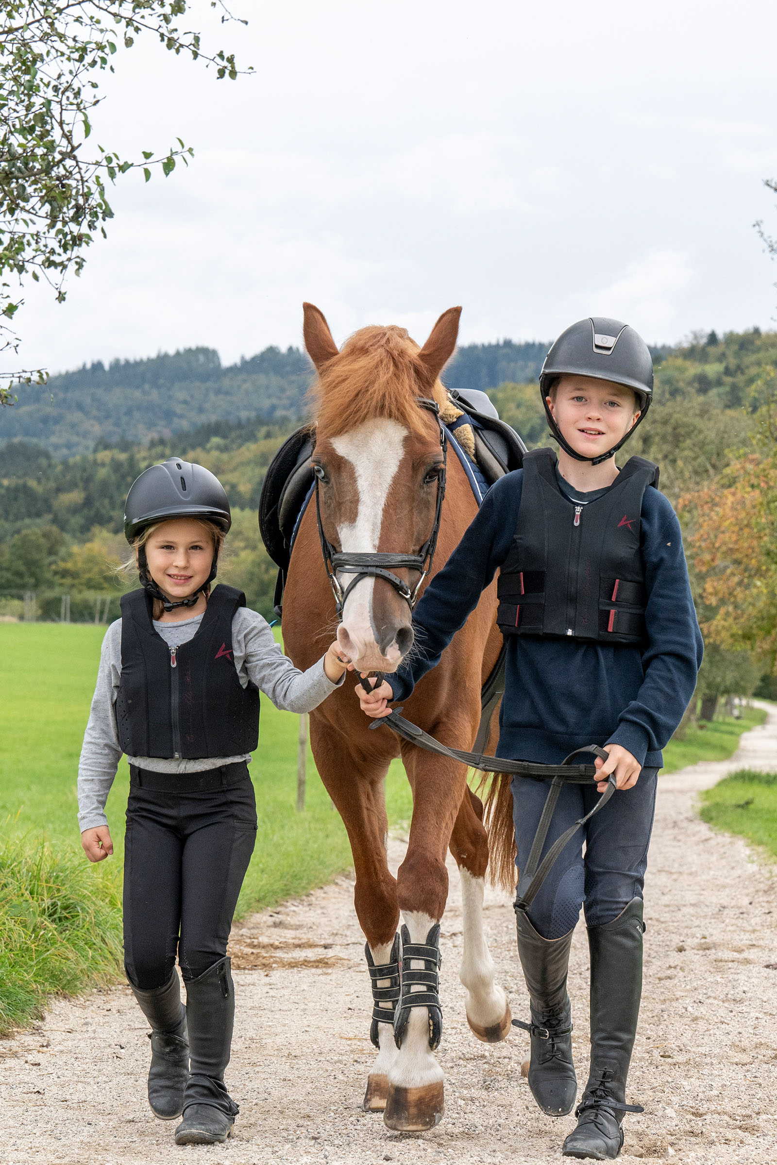 Komperdell Ultra Vario Junior ratsastuksen turvaliivi