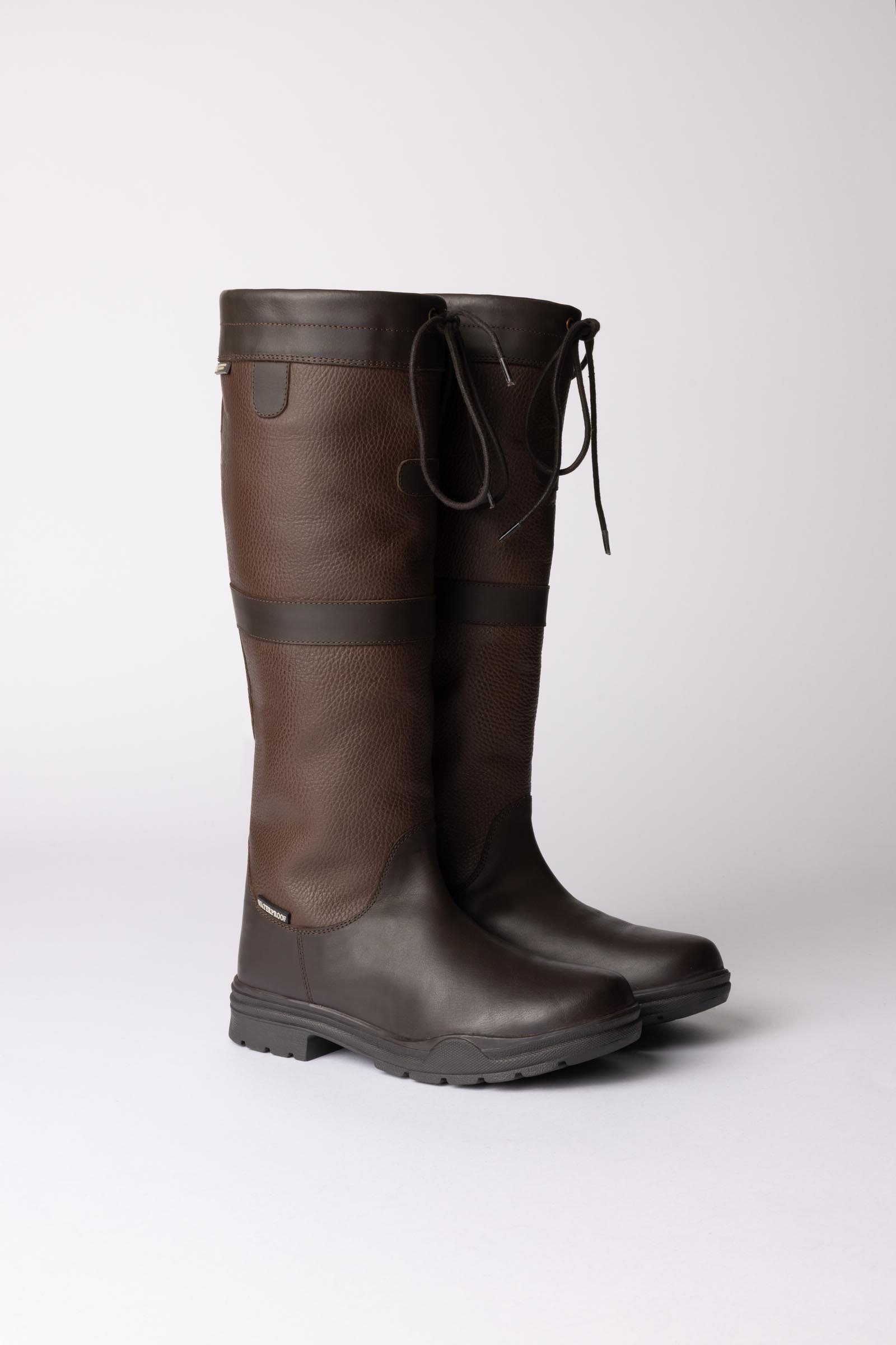 Horze Badminton vedenpit&auml;v&auml;t ulkokeng&auml;t