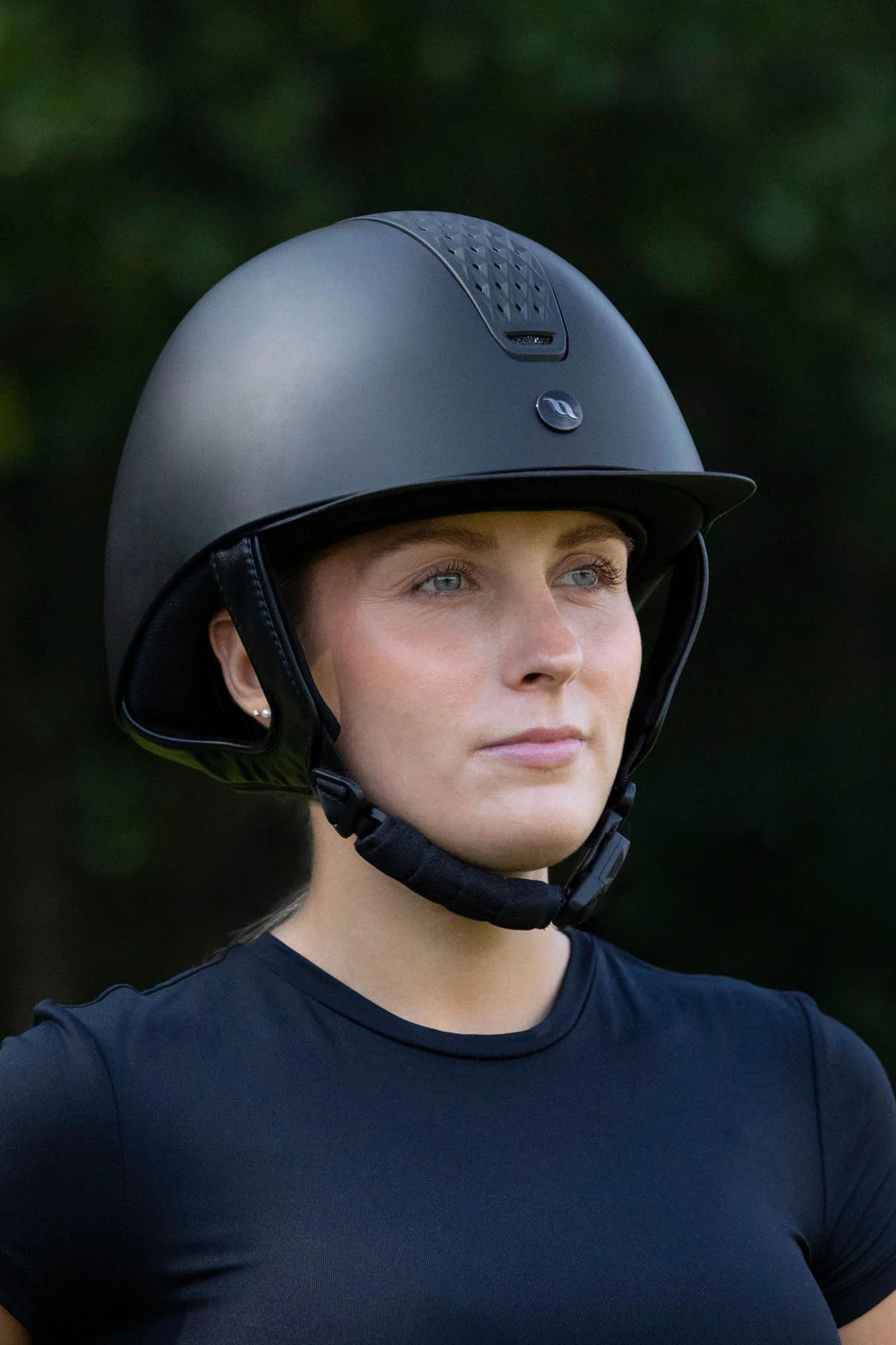 Back on Track Silves ratsastuskypärä sileällä yläosalla