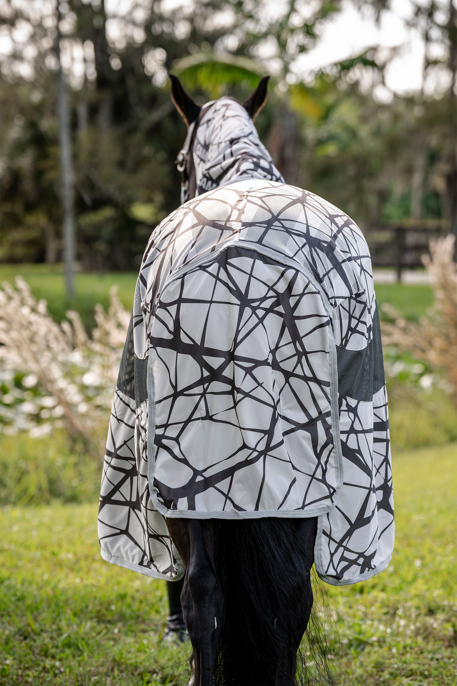 Horseware Amigo CamoFly k&auml;rp&auml;ssuoja loimi irrotettavalla kaulaosalla