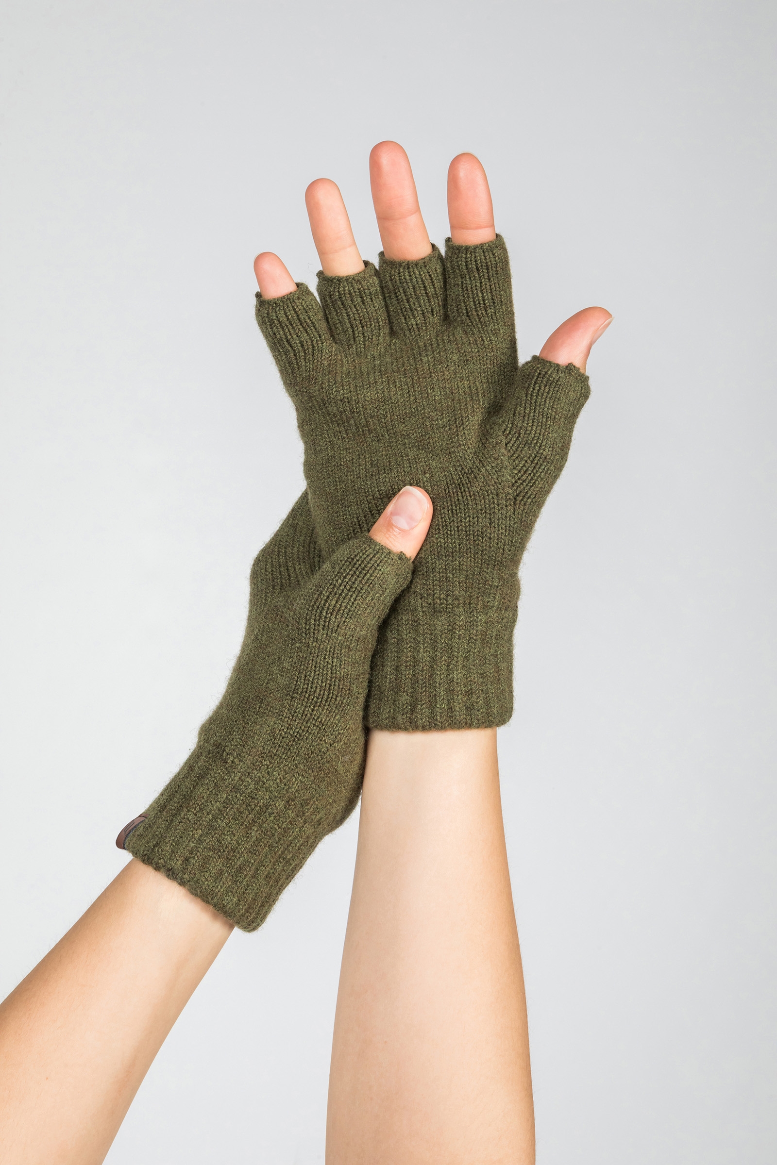 Back on Track Puolikkaat Sormik&auml;sineet