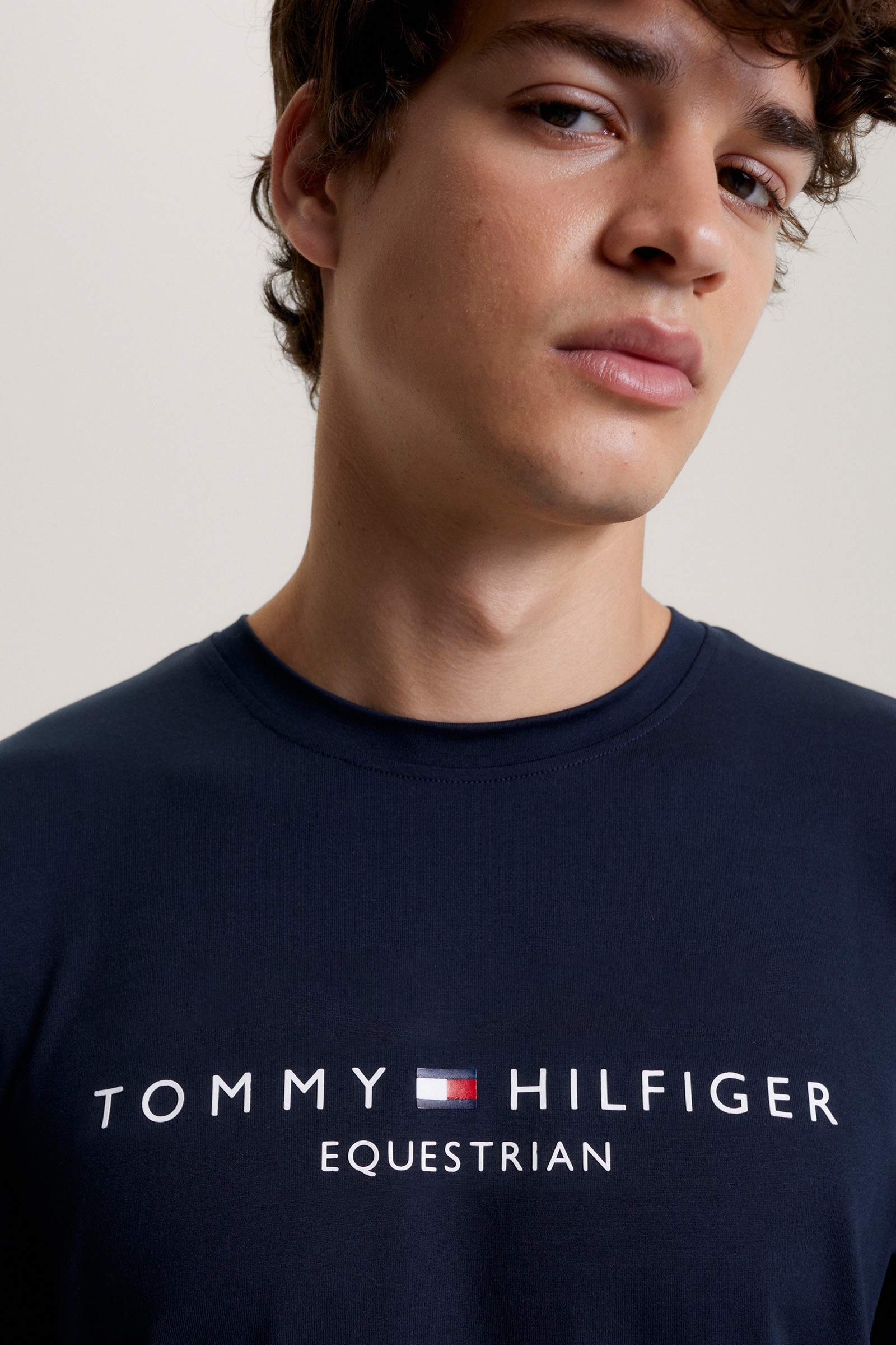 Tommy Hilfiger Equestrian Williamsburg T-paita graafisella kuviolla ja lyhythihaisena