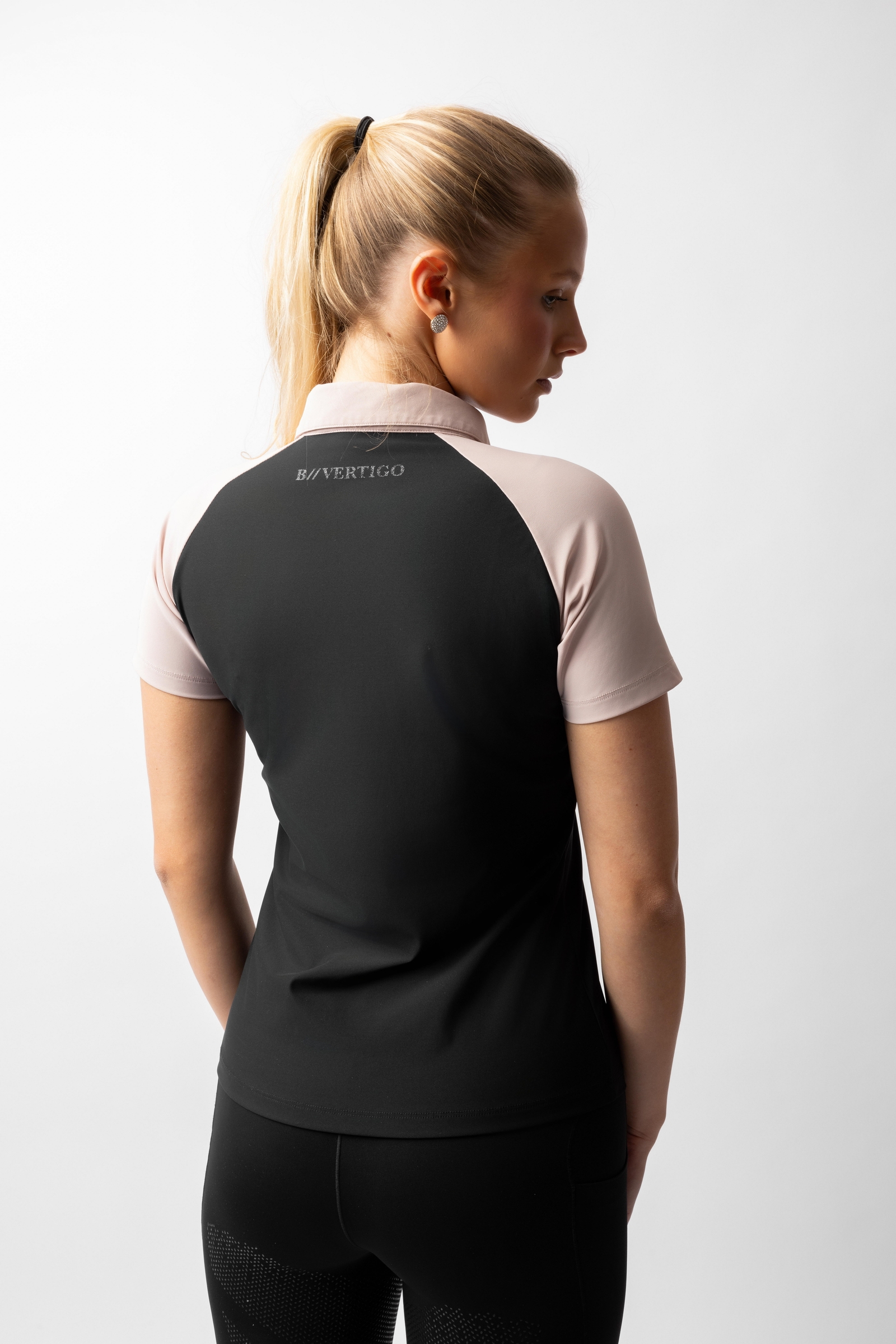 B Vertigo Giselle naisten kaksiv&auml;rinen pikeepaita  