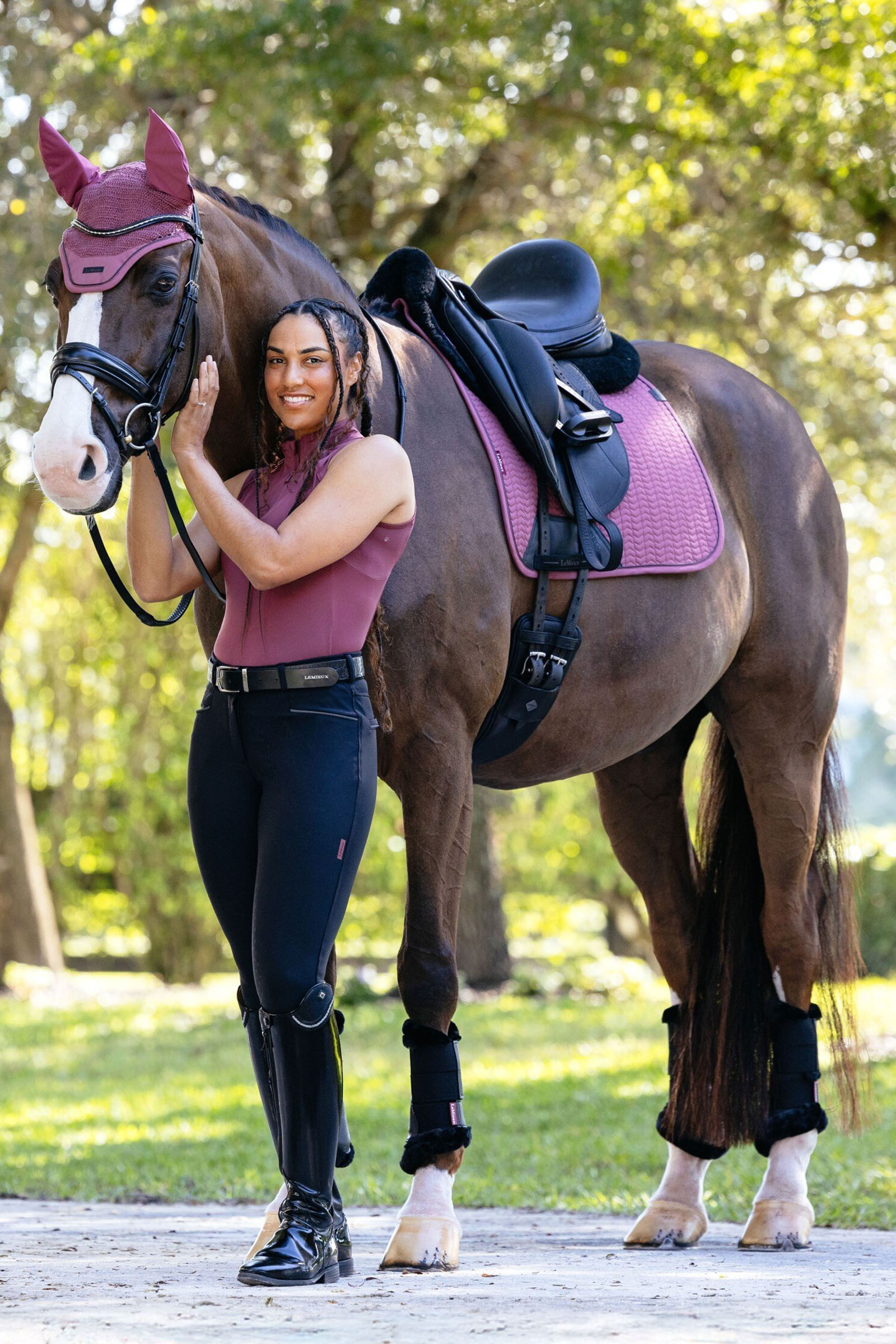 LeMieux Essence koulusatulan satulahuopa