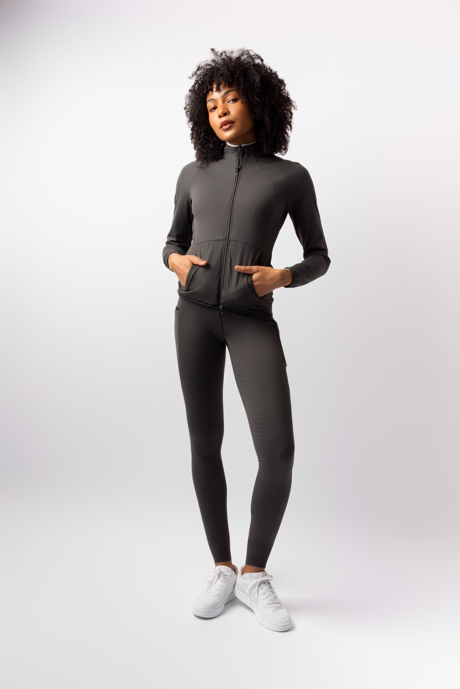 B Vertigo Evelina naisten toiminnallinen v&auml;likerrostakki  