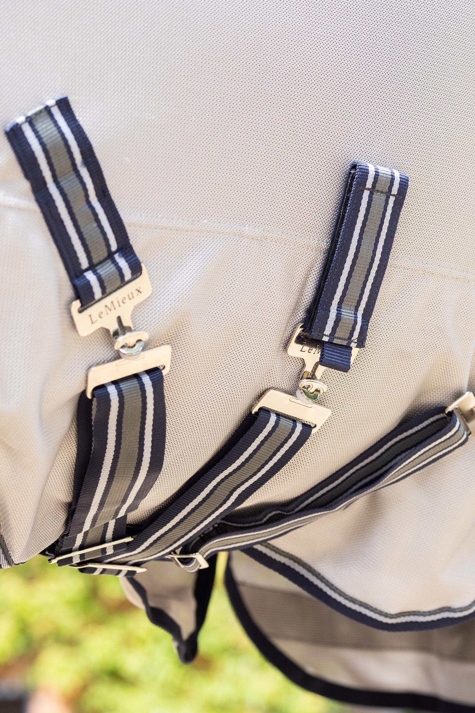 LeMieux Arika Armour-Tek k&auml;rp&auml;sloimi irrotettavalla kaulakappaleella